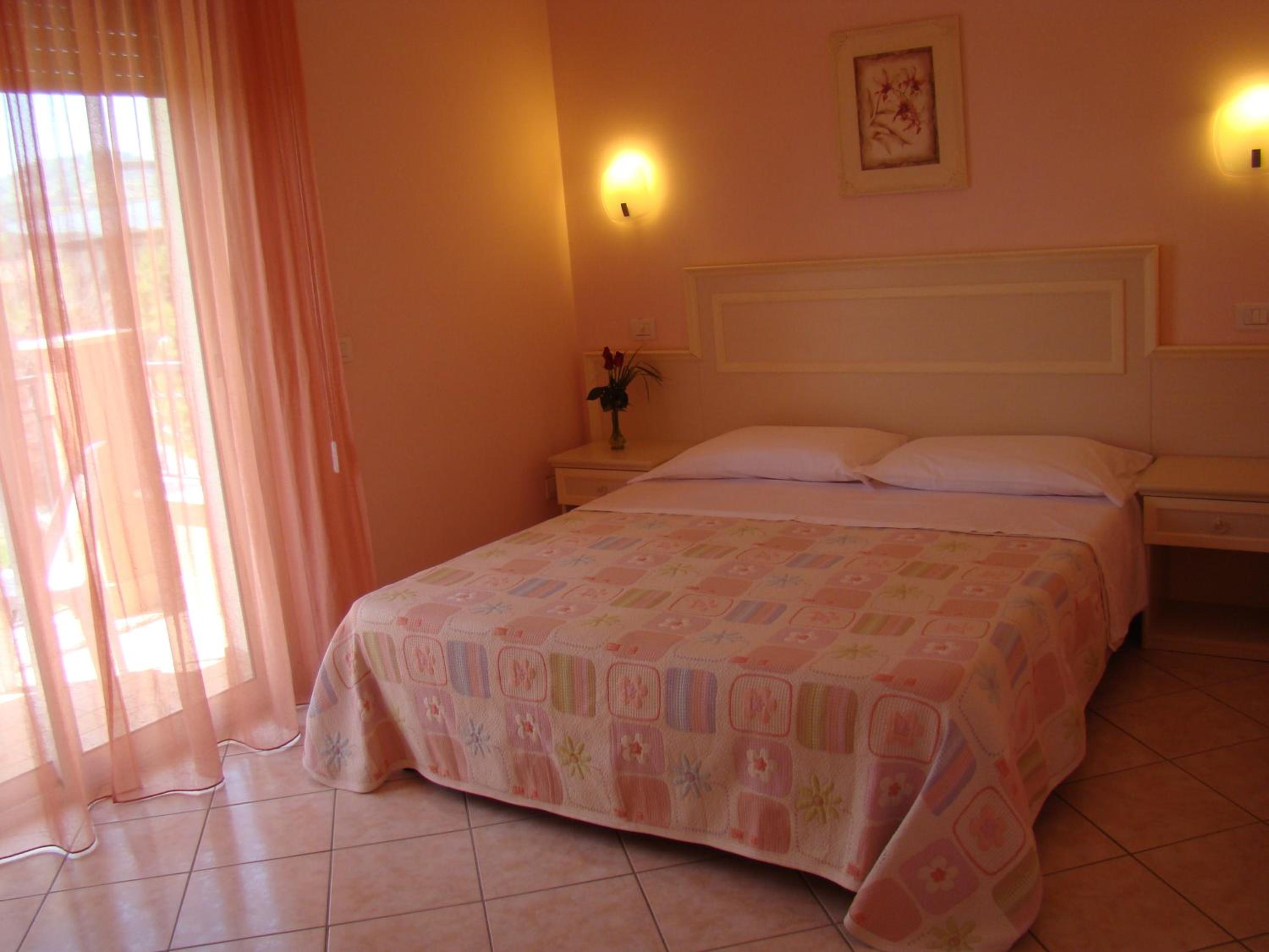 One-Bedroom Apartment (2 Adults)