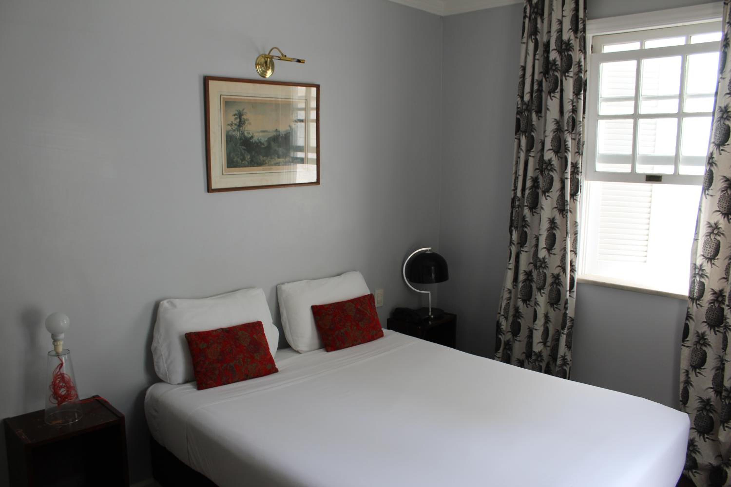 Standard Suite - Photo 4