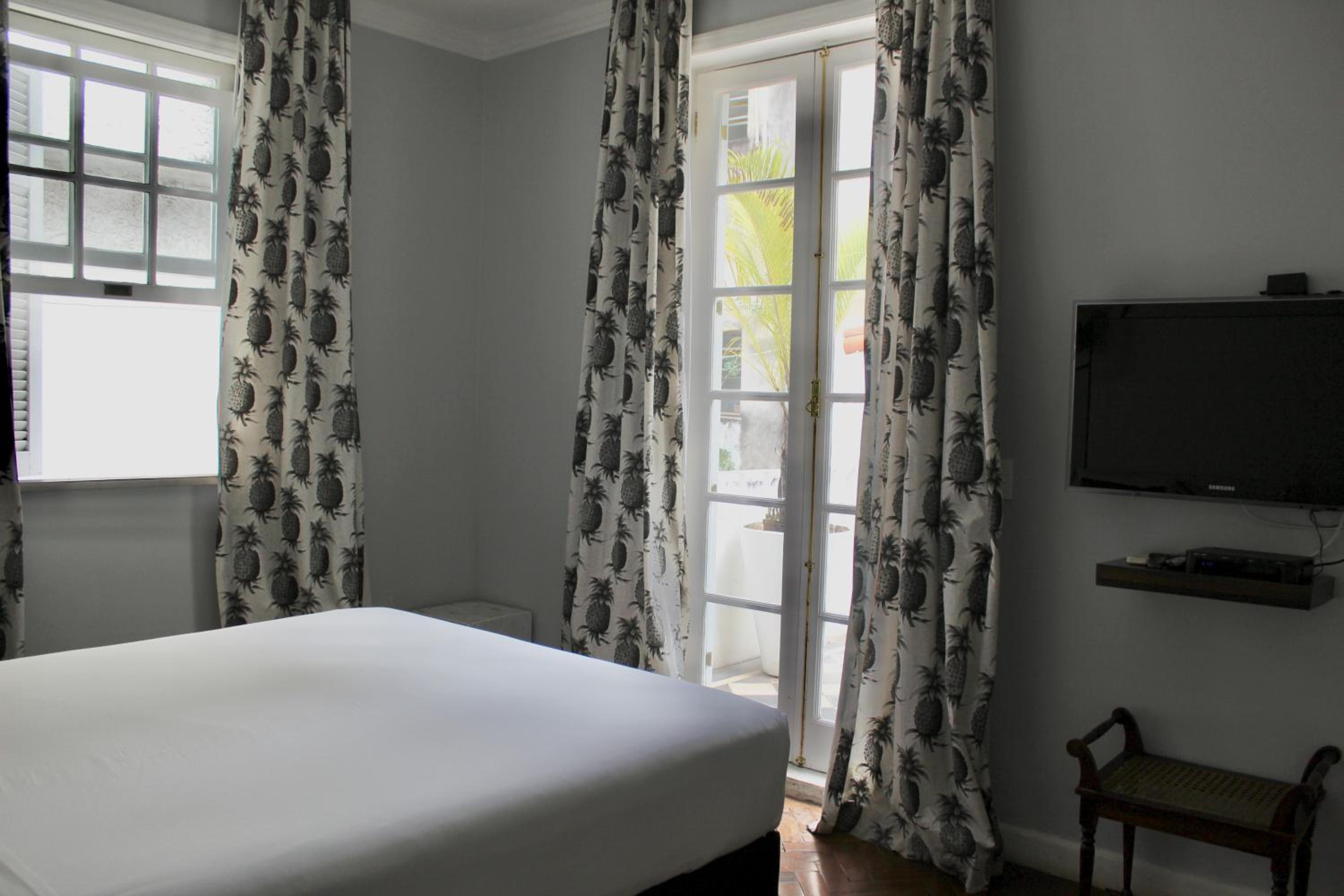 Standard Suite - Photo 6