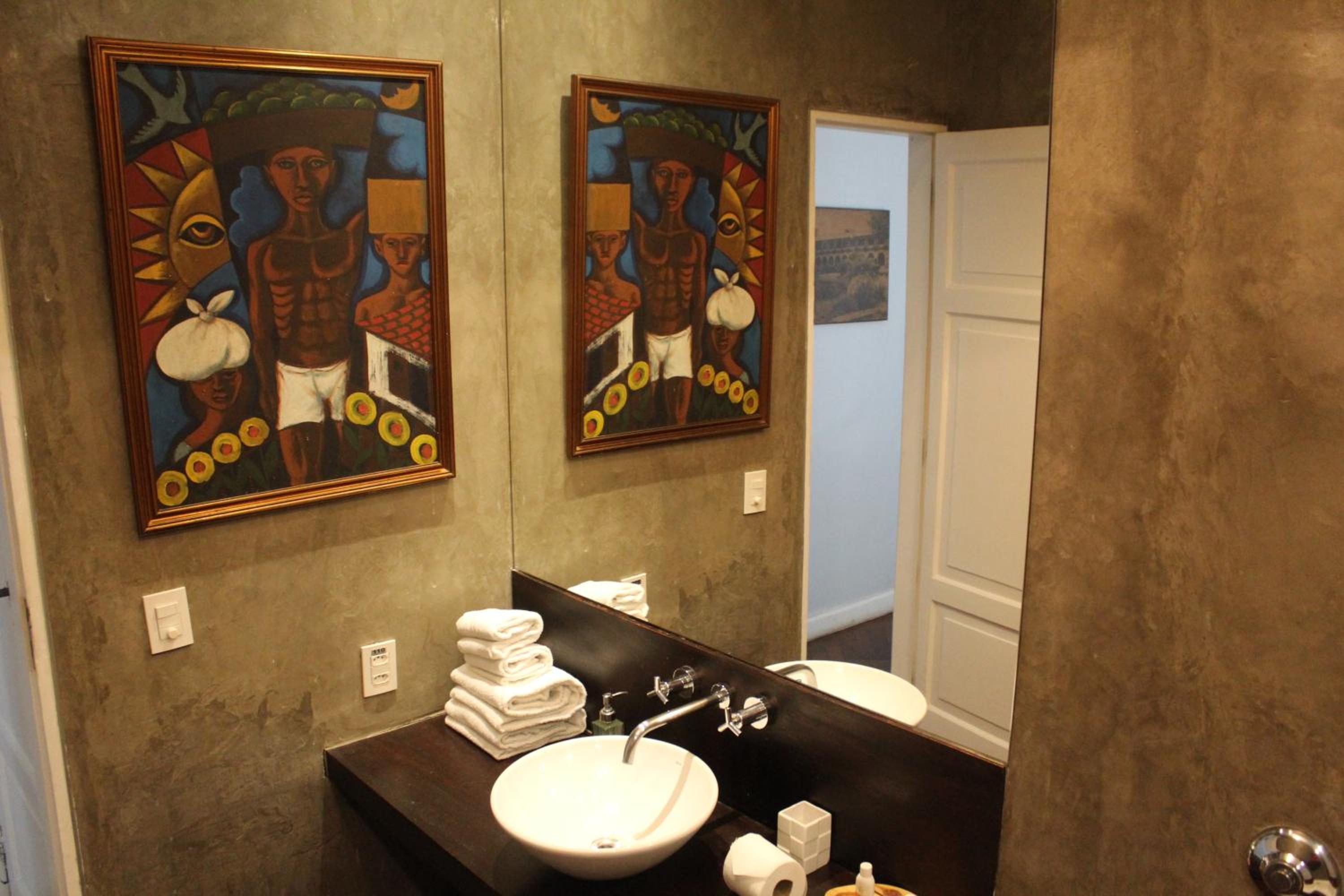 Standard Suite - Photo 5