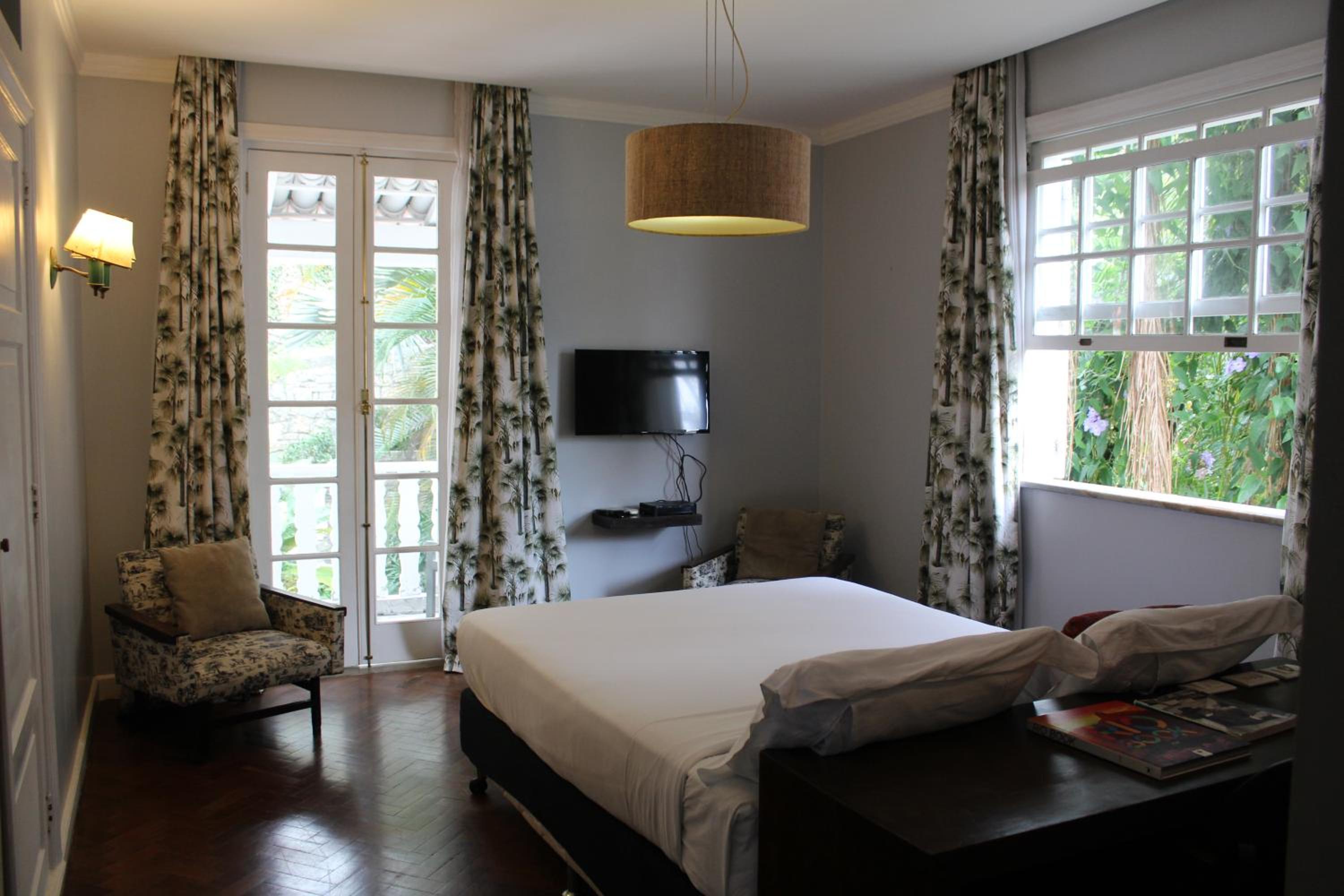 Standard Suite - Photo 8