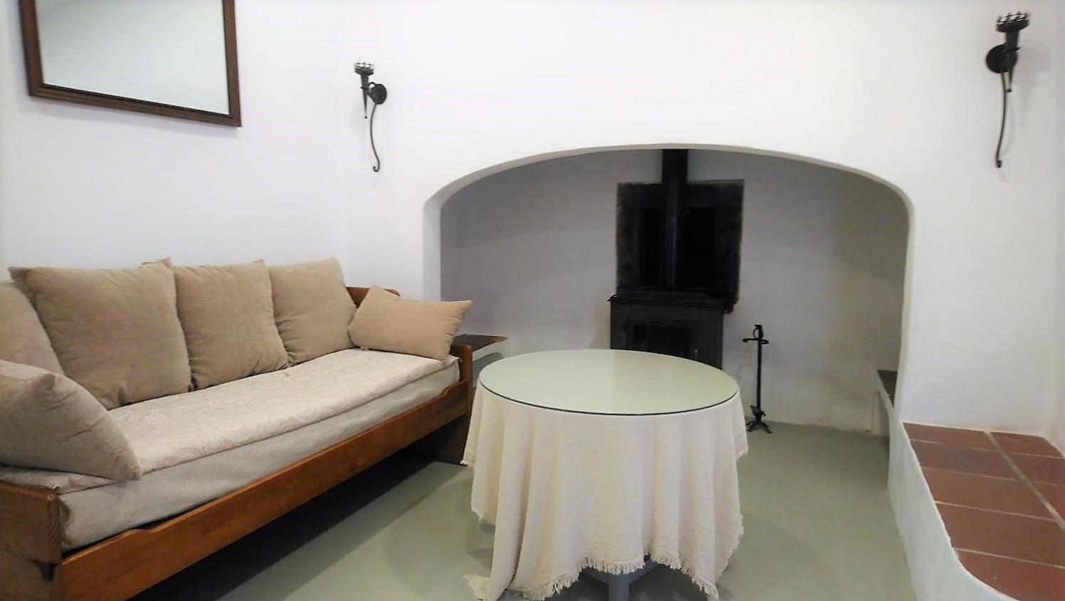 Two-Bedroom Suite - Photo 4