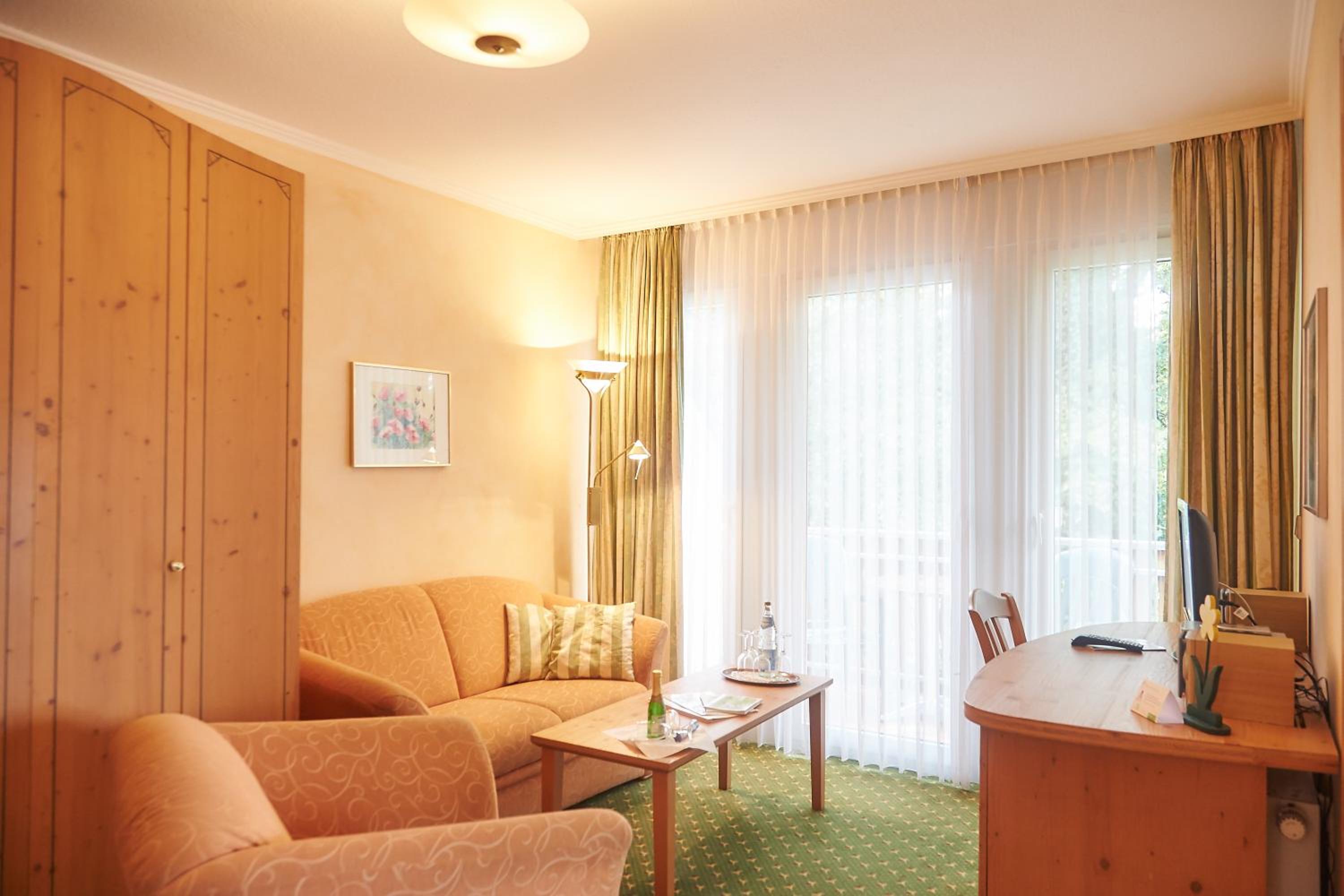 Junior Suite with Balcony photo 1