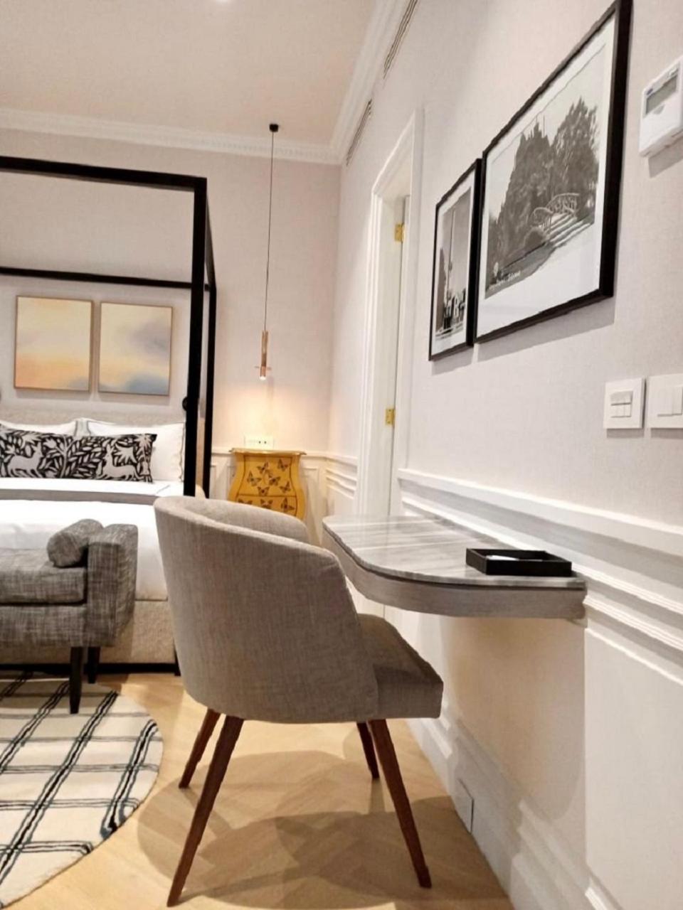 Superior King Room - Photo 6