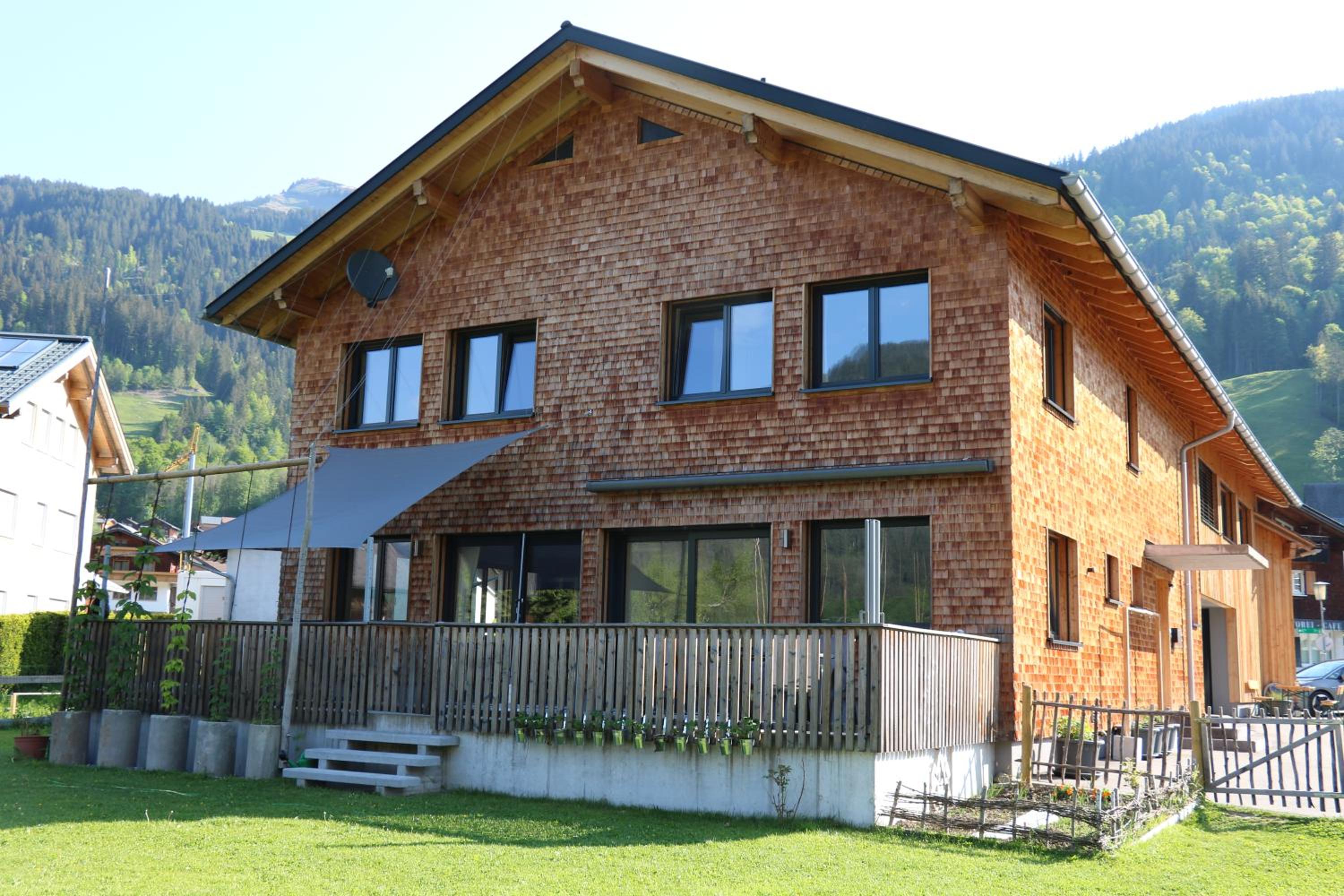 Apartment with Mountain View photo 3
