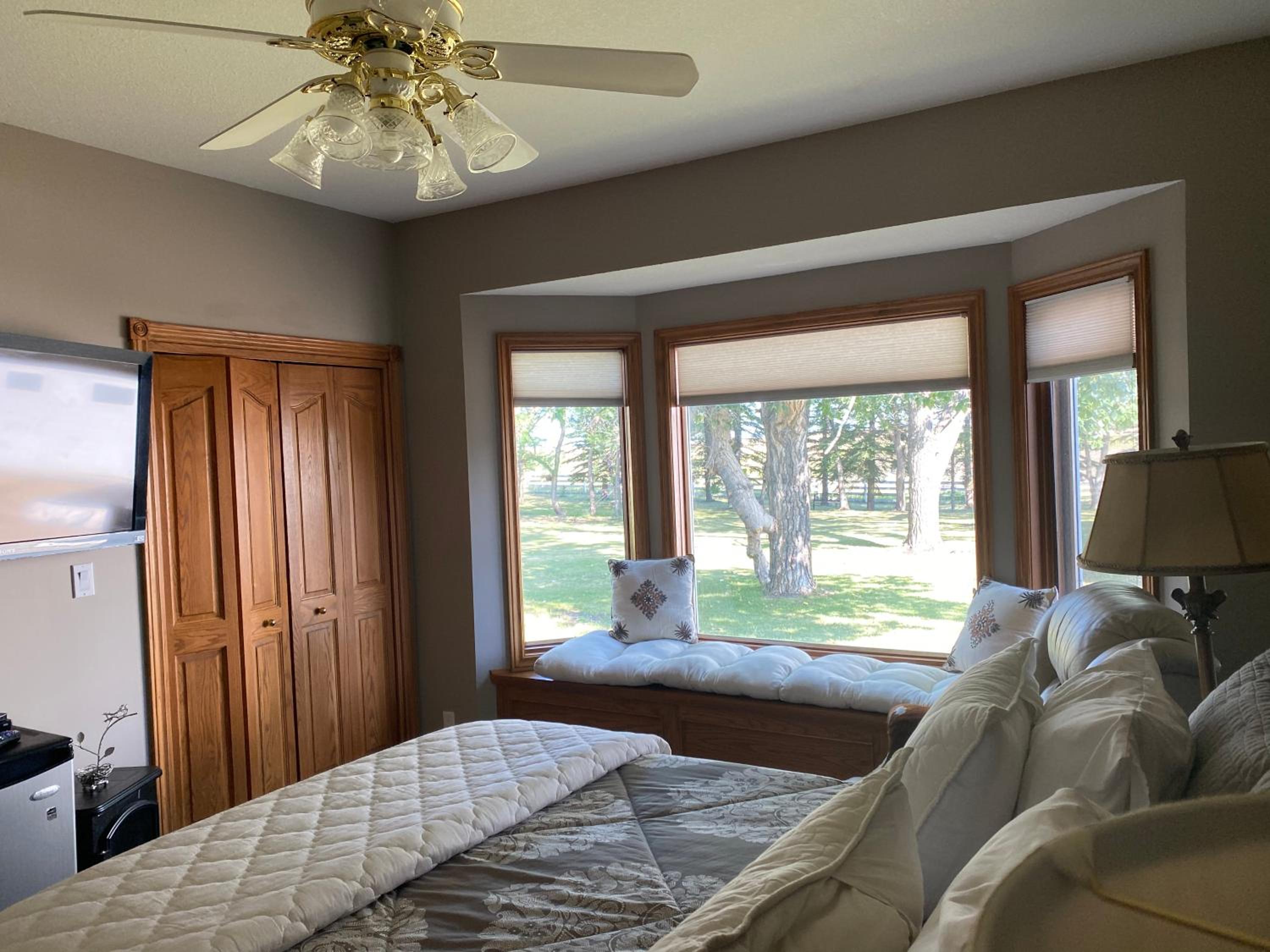 Queen Room photo 1