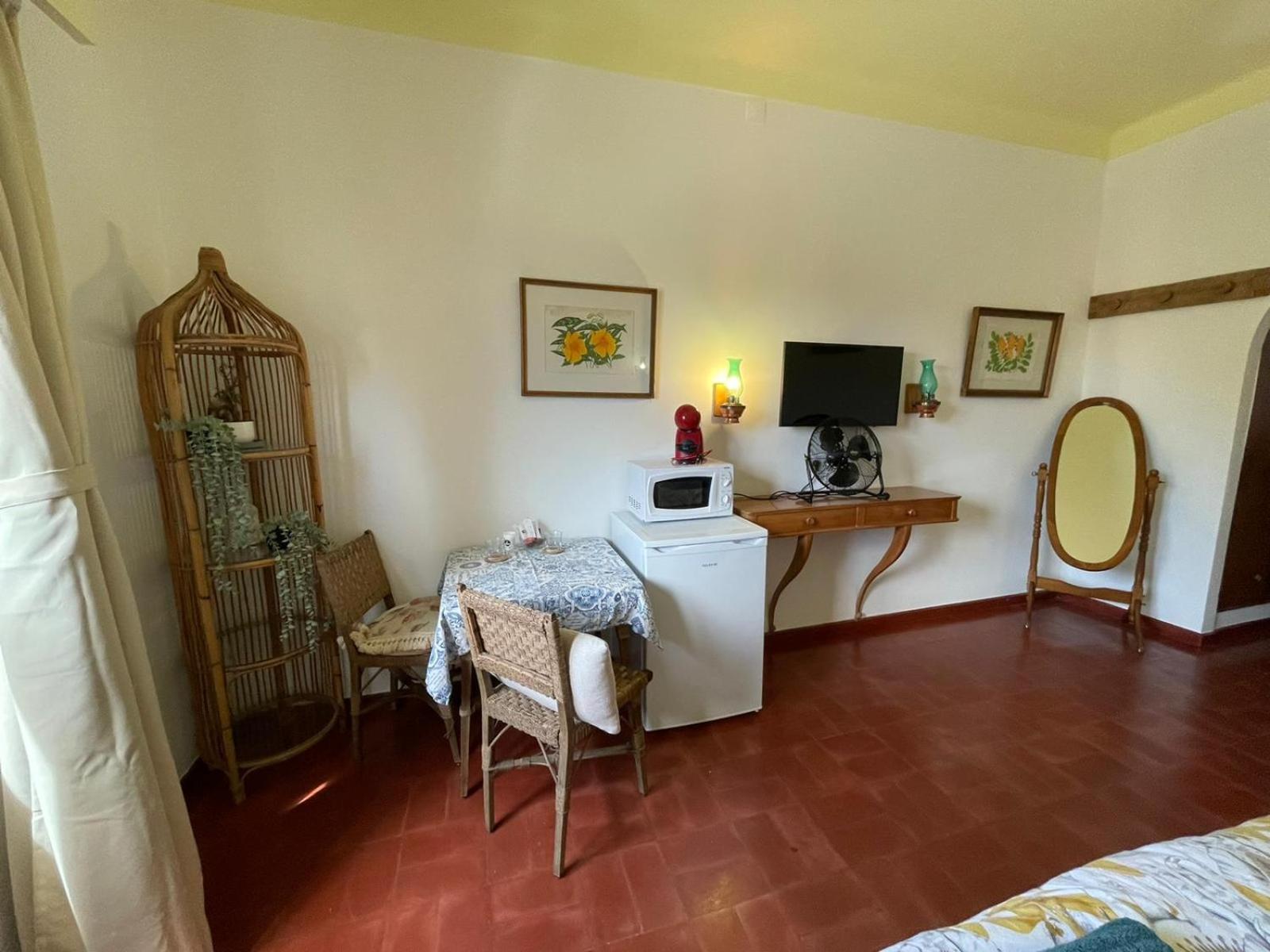 Double Room - Photo 12