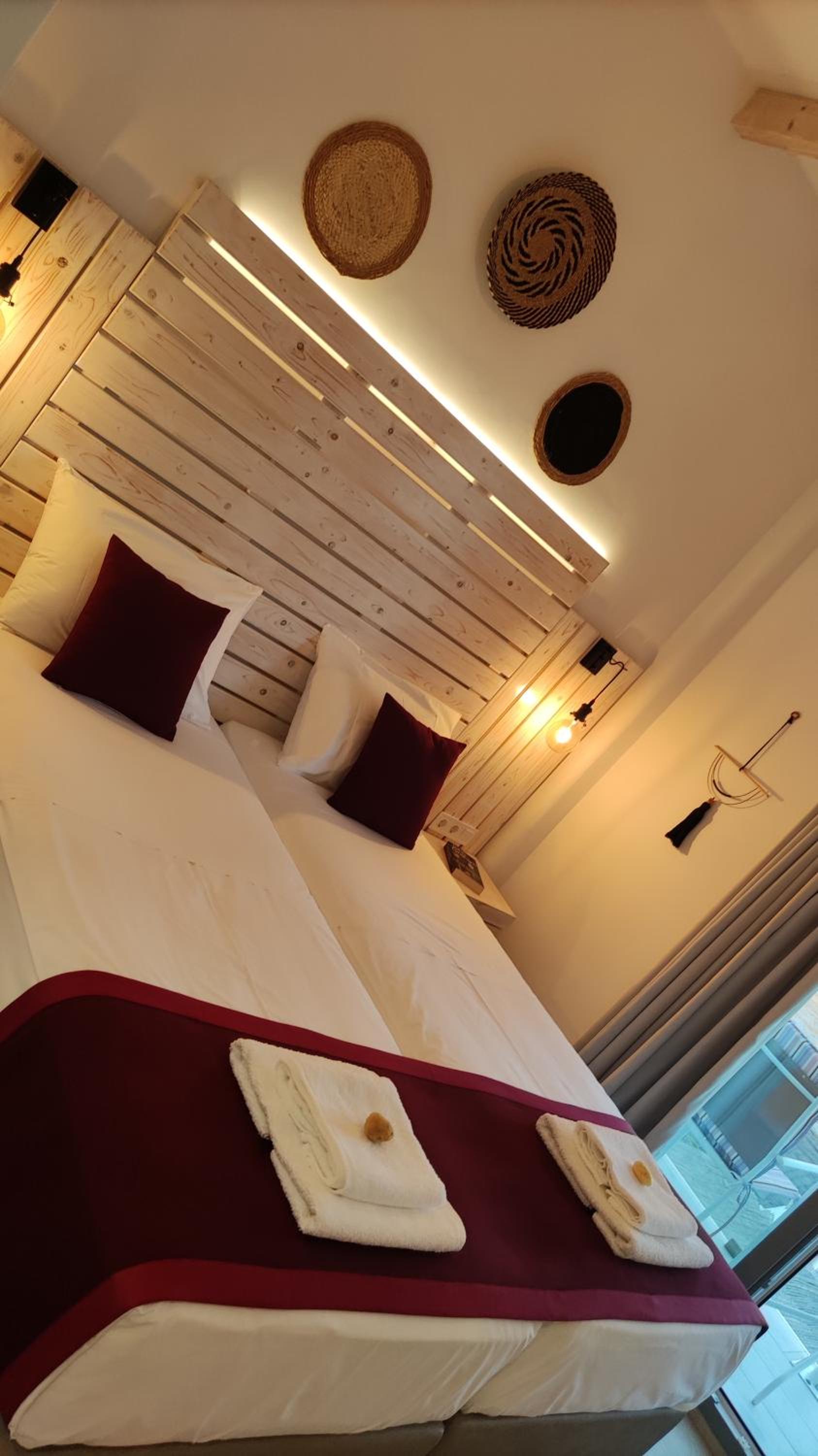 Deluxe Double Room with Balcony and Sea View