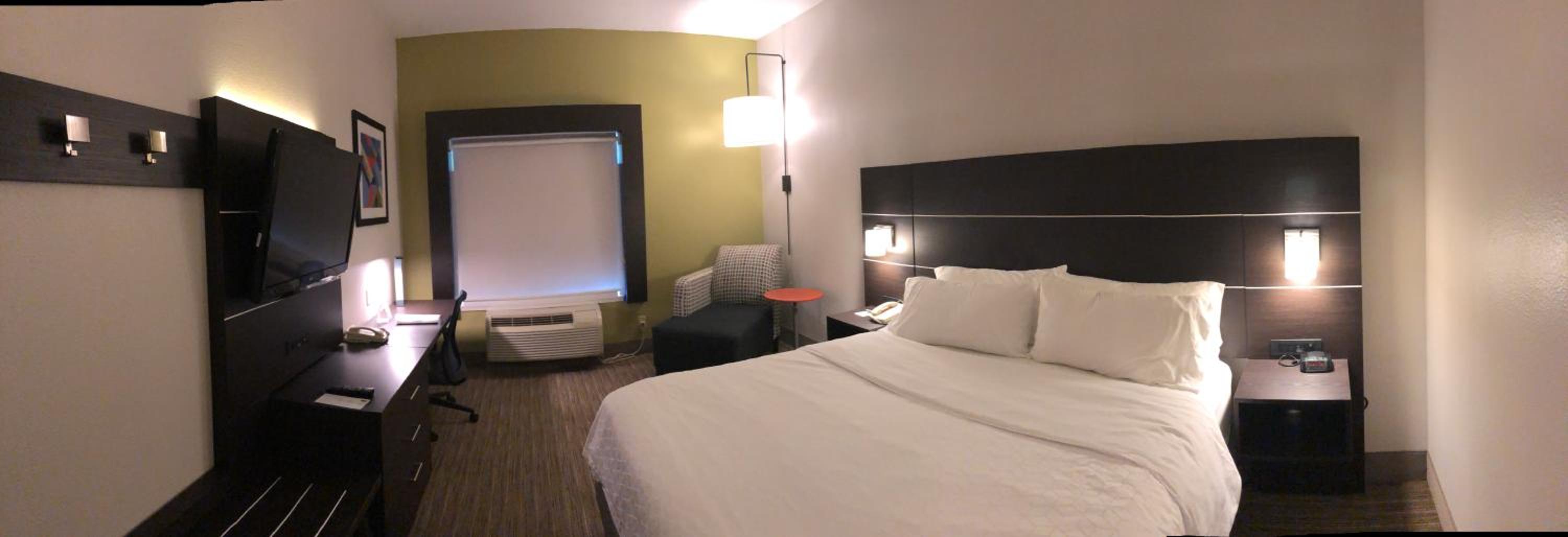 Standard King Room - Photo 1