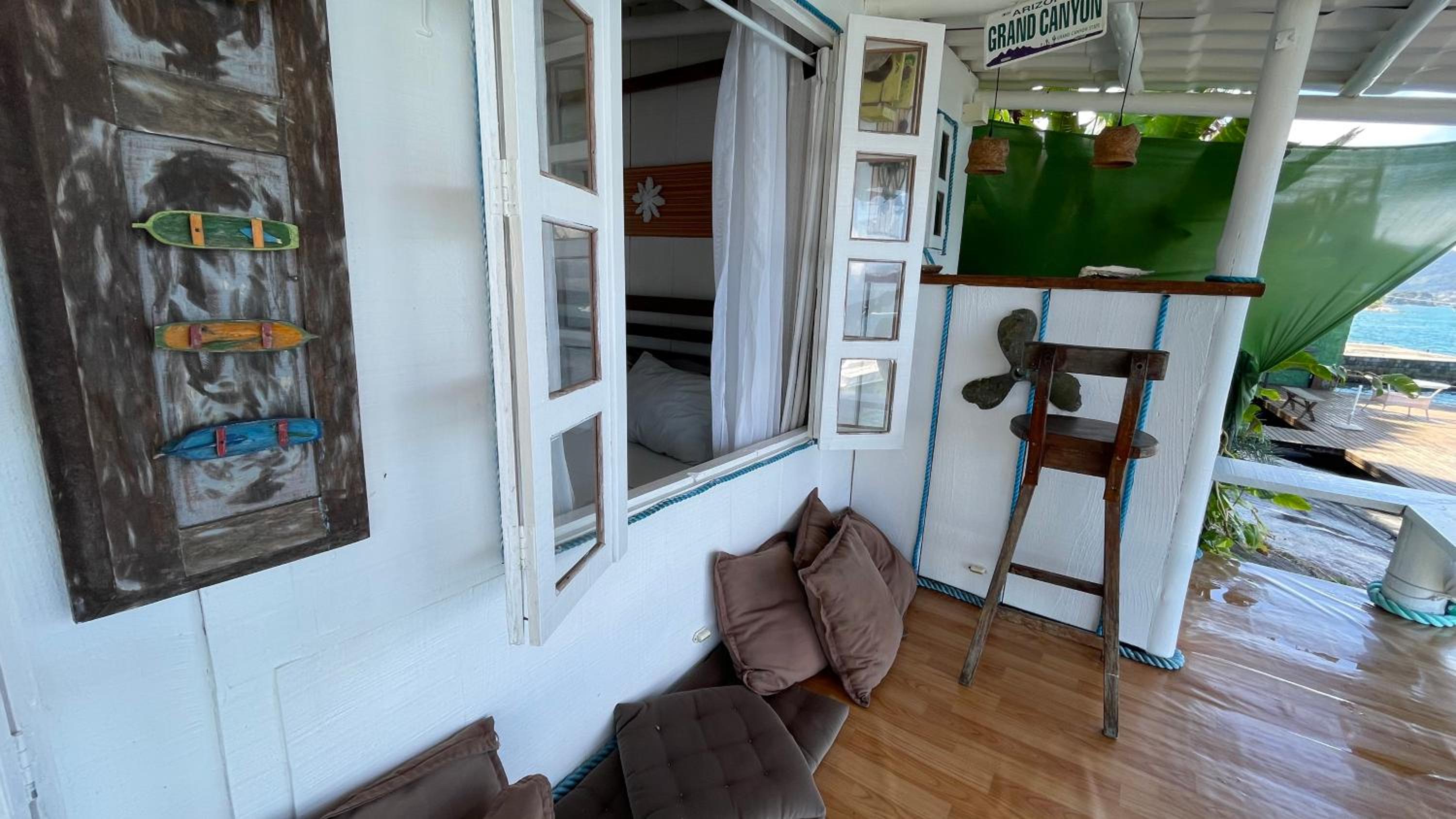 Suite with Sea View - Photo 8