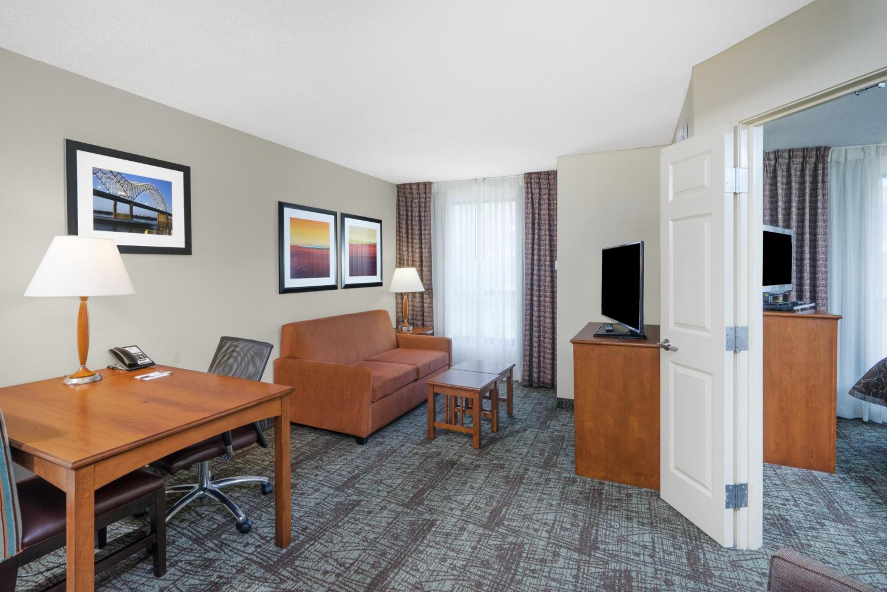 One-Bedroom King Suite - Photo 9