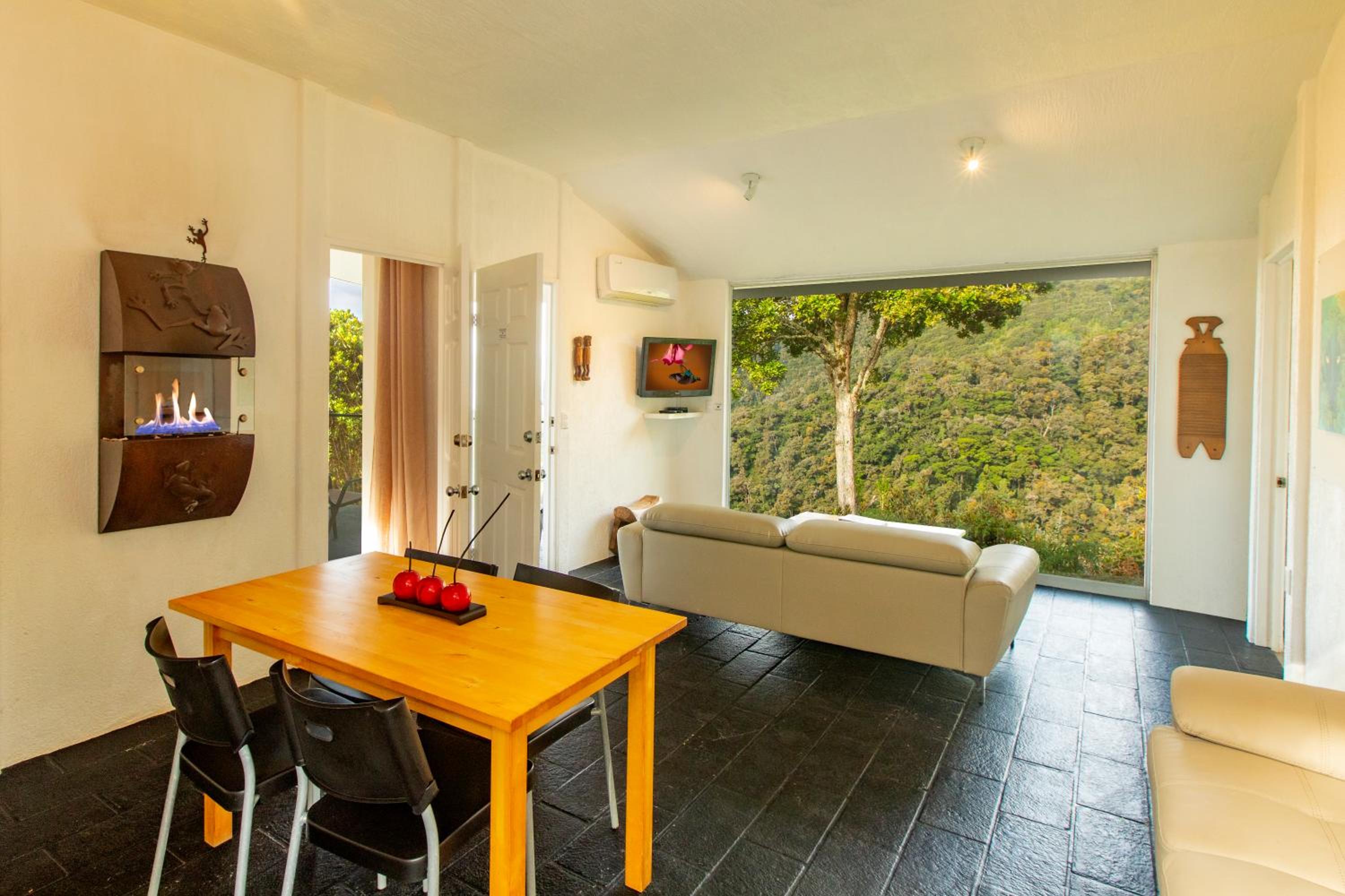 4 People Superior Bungalow photo 3