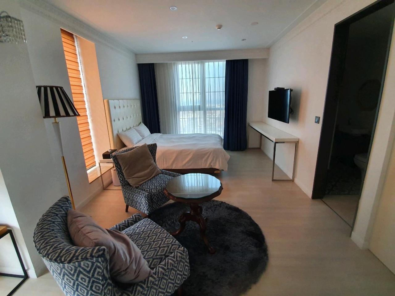 Superior Suite with Sea View photo 2