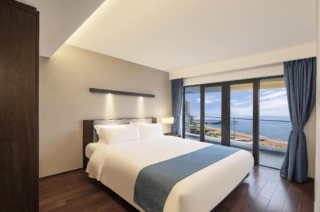 Sandalwoods two-bedroom suite with sea view