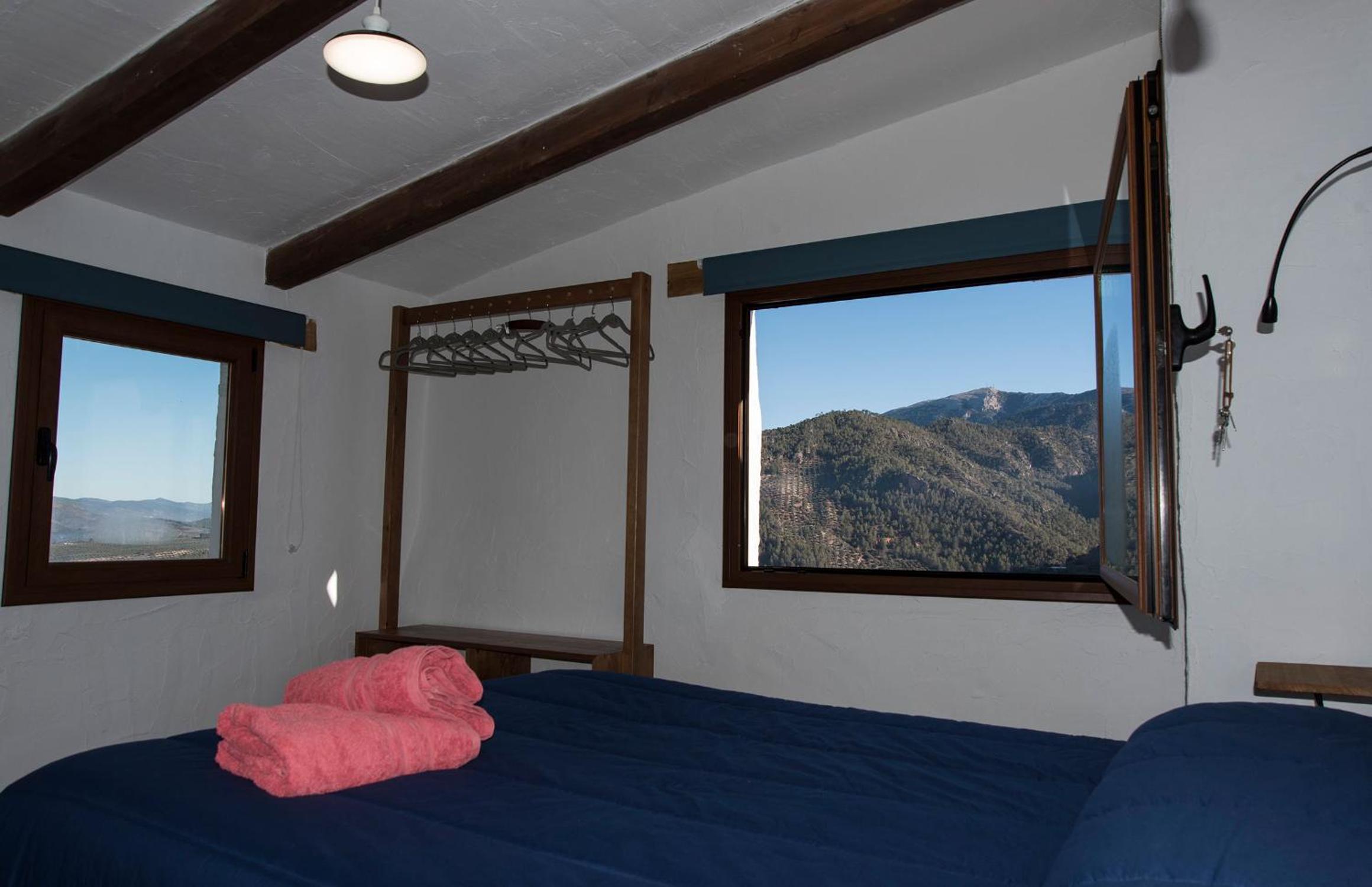 One-Bedroom House - Photo 9