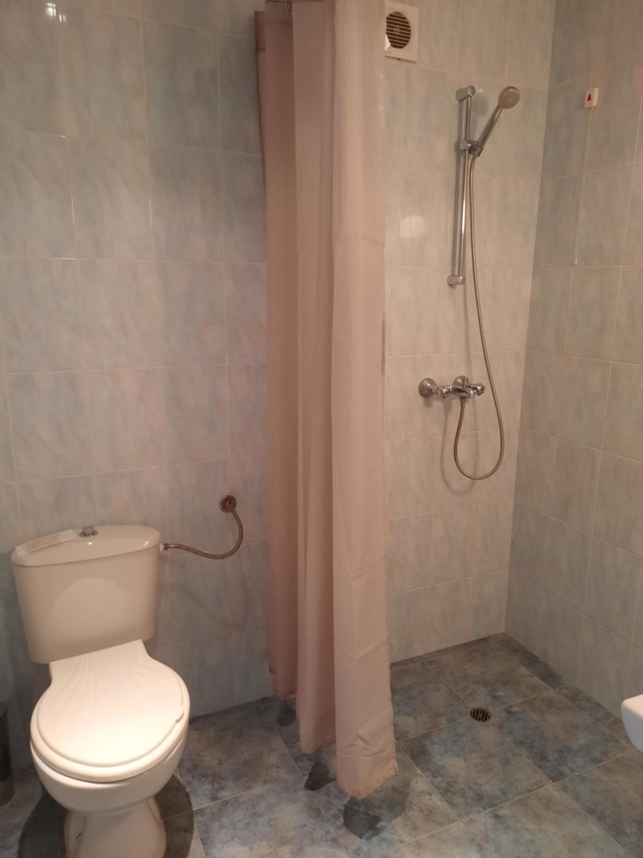 Double Room - Photo 15