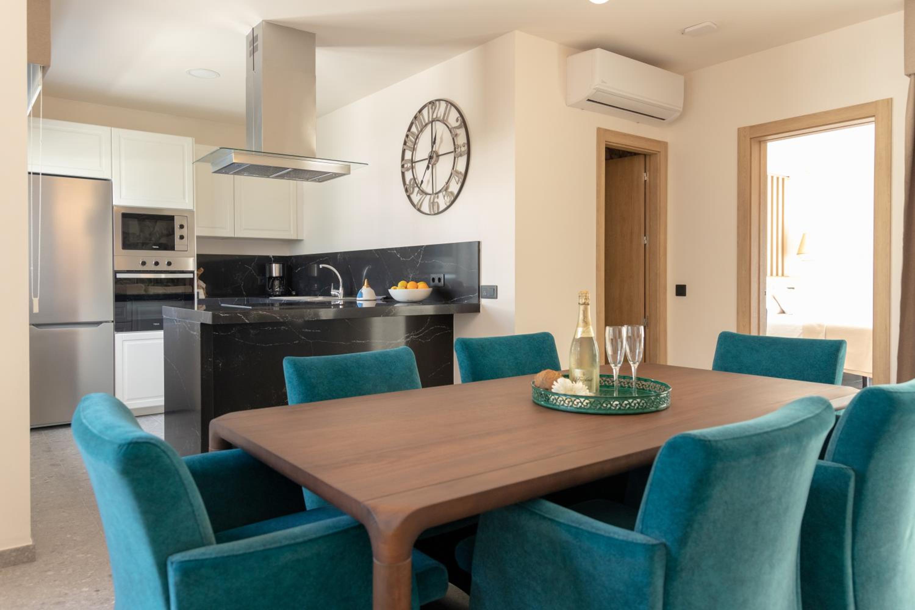Excellence Villa with Private Heated Pool
