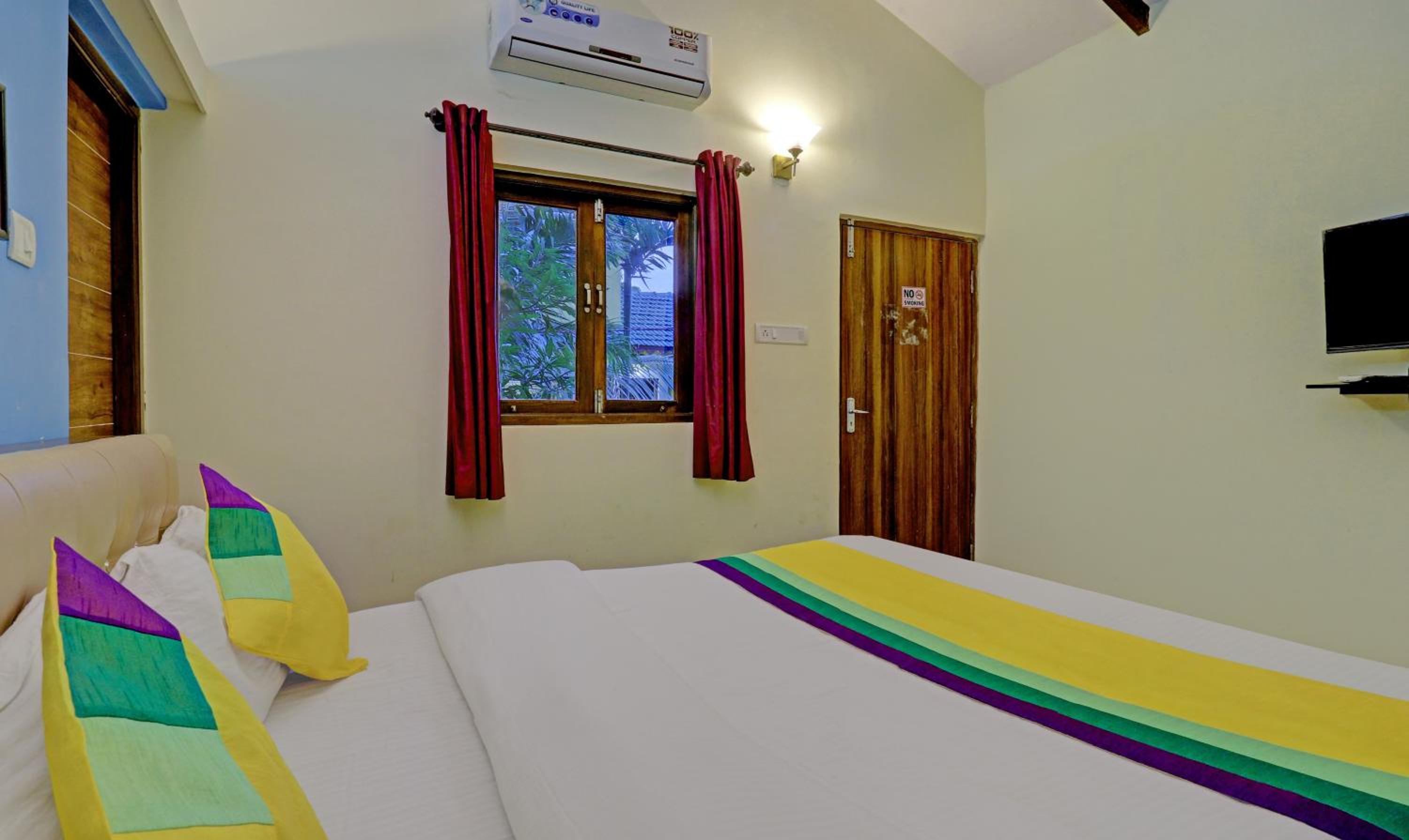 Economy Room - Photo 8