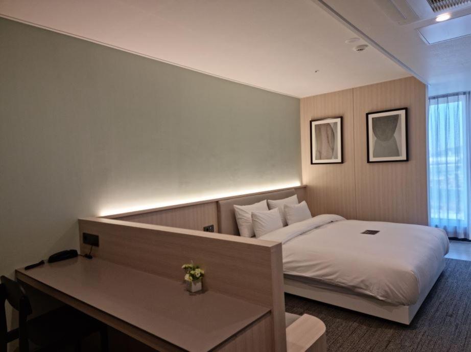 Premier Deluxe Room with Free access to Rooftop pool - Photo 15