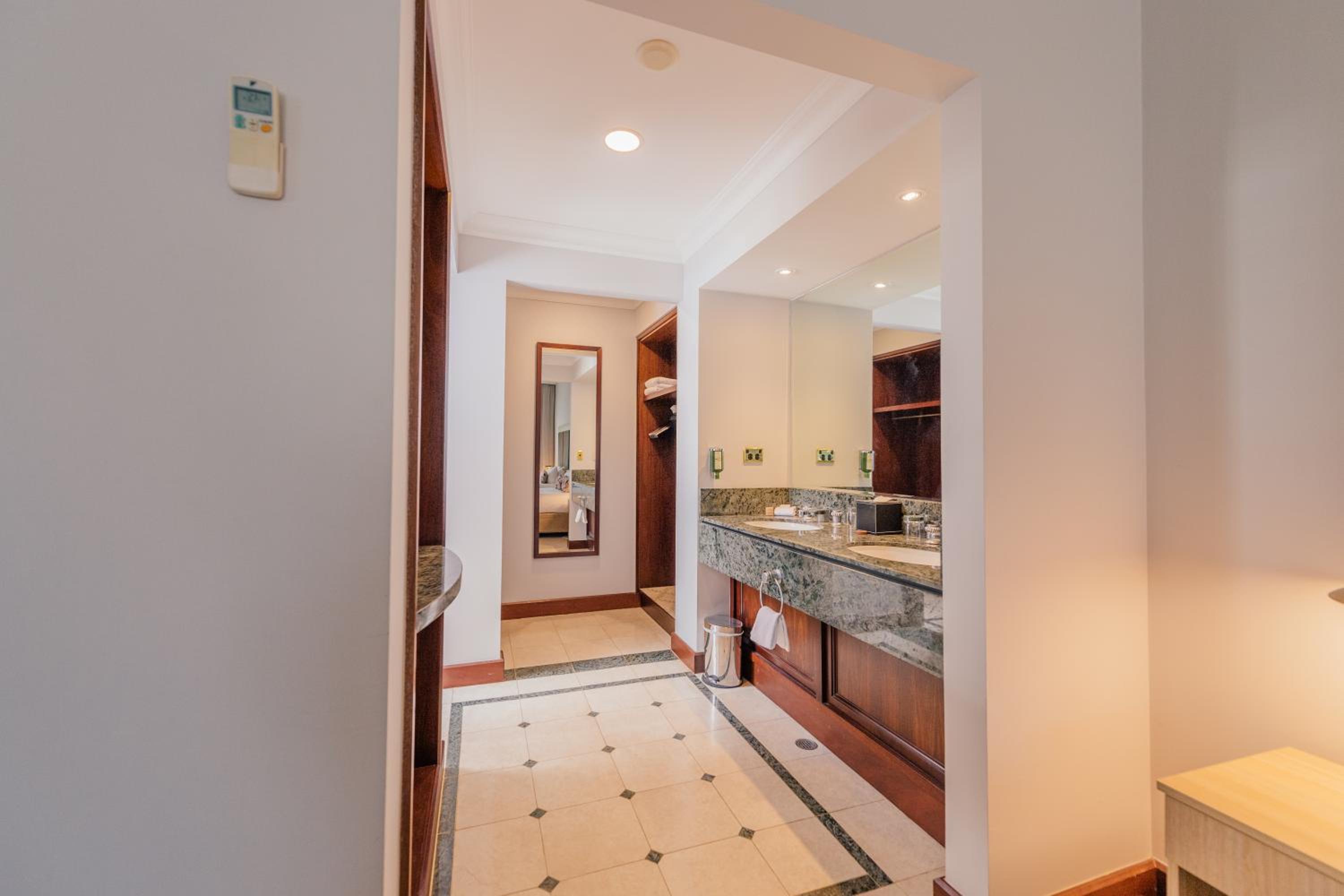 Twin Suite - Photo 4