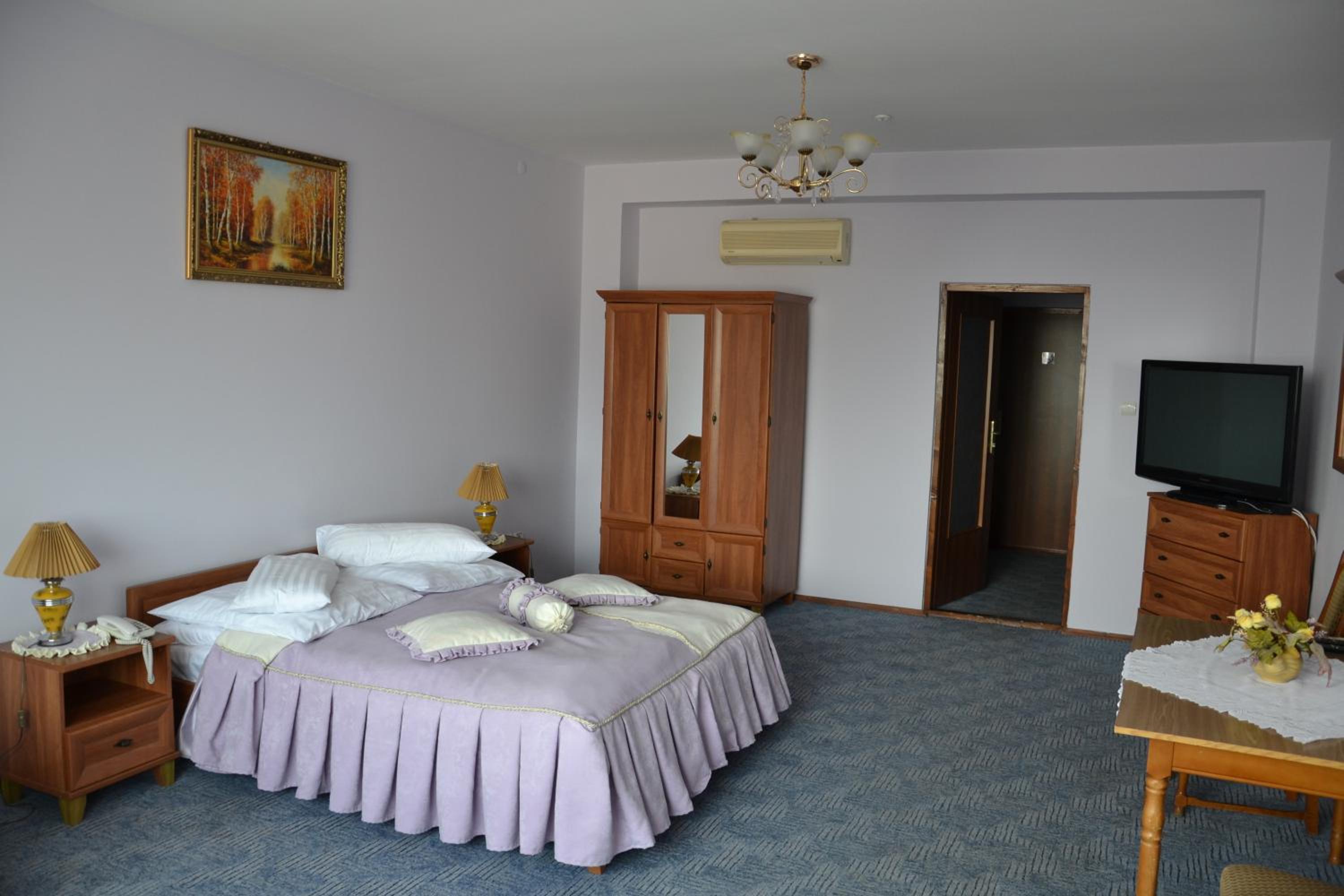 Double or Twin Room photo 2