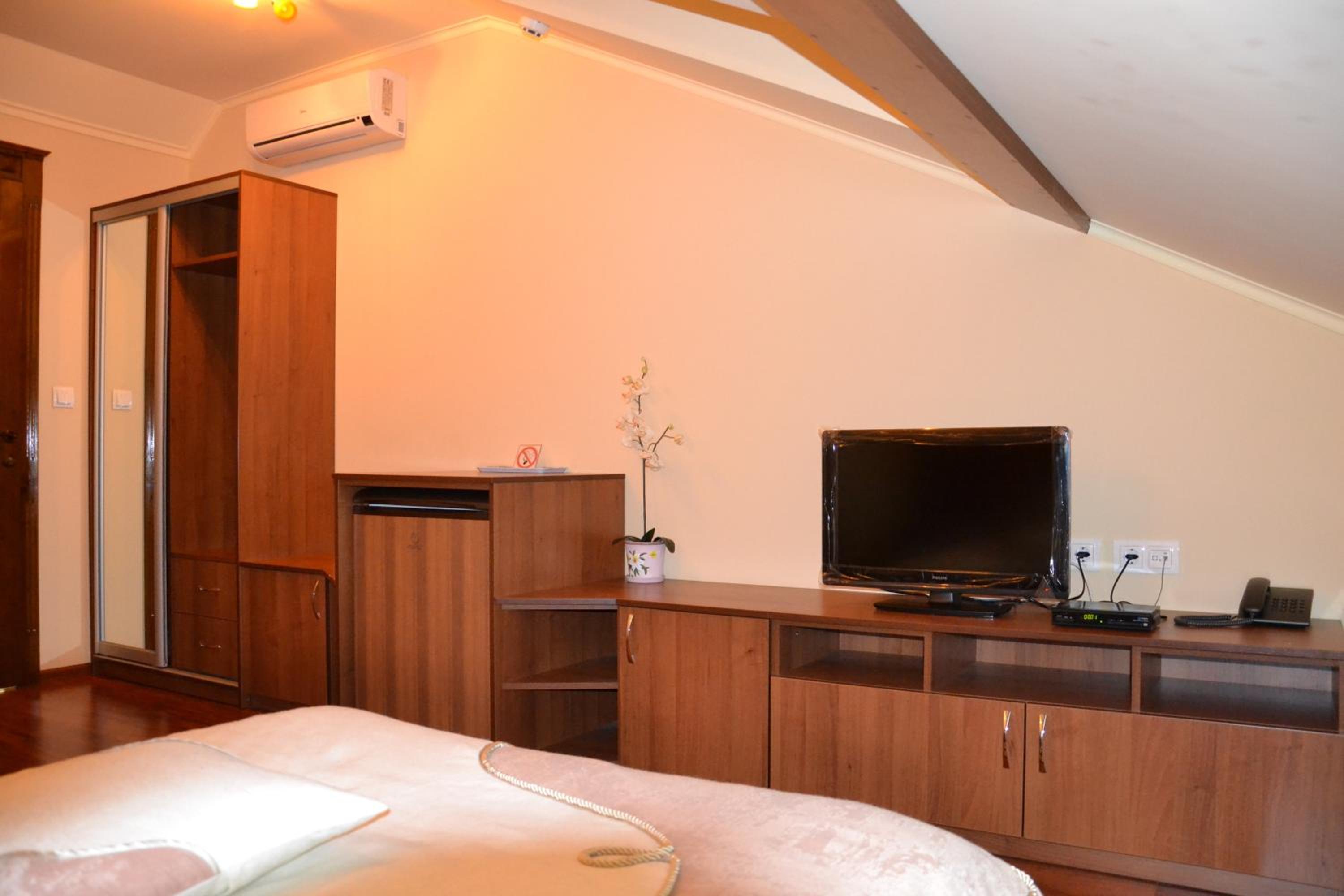 Single Room photo 2