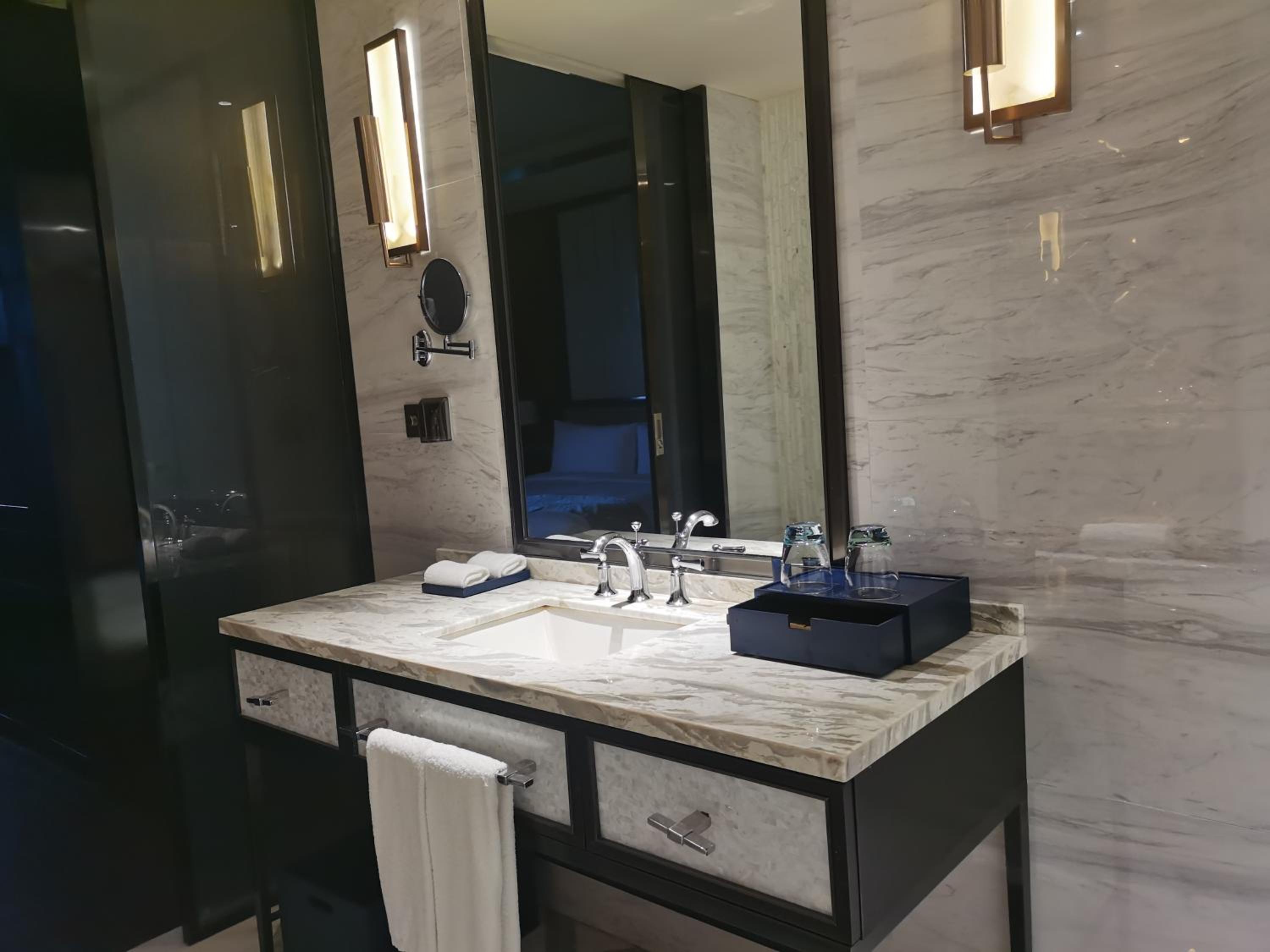 Executive King Room