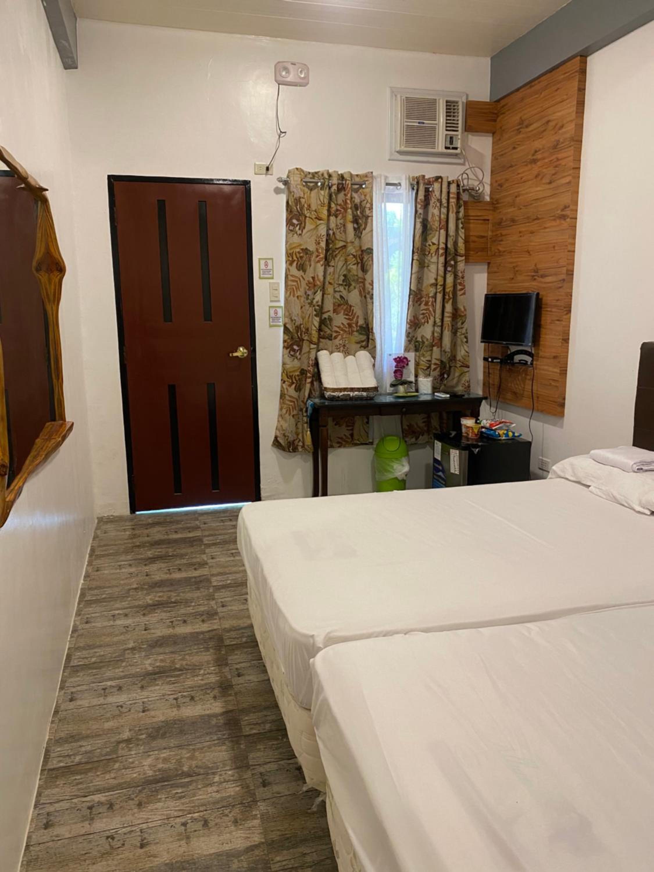 Standard Quadruple Room - Photo 1