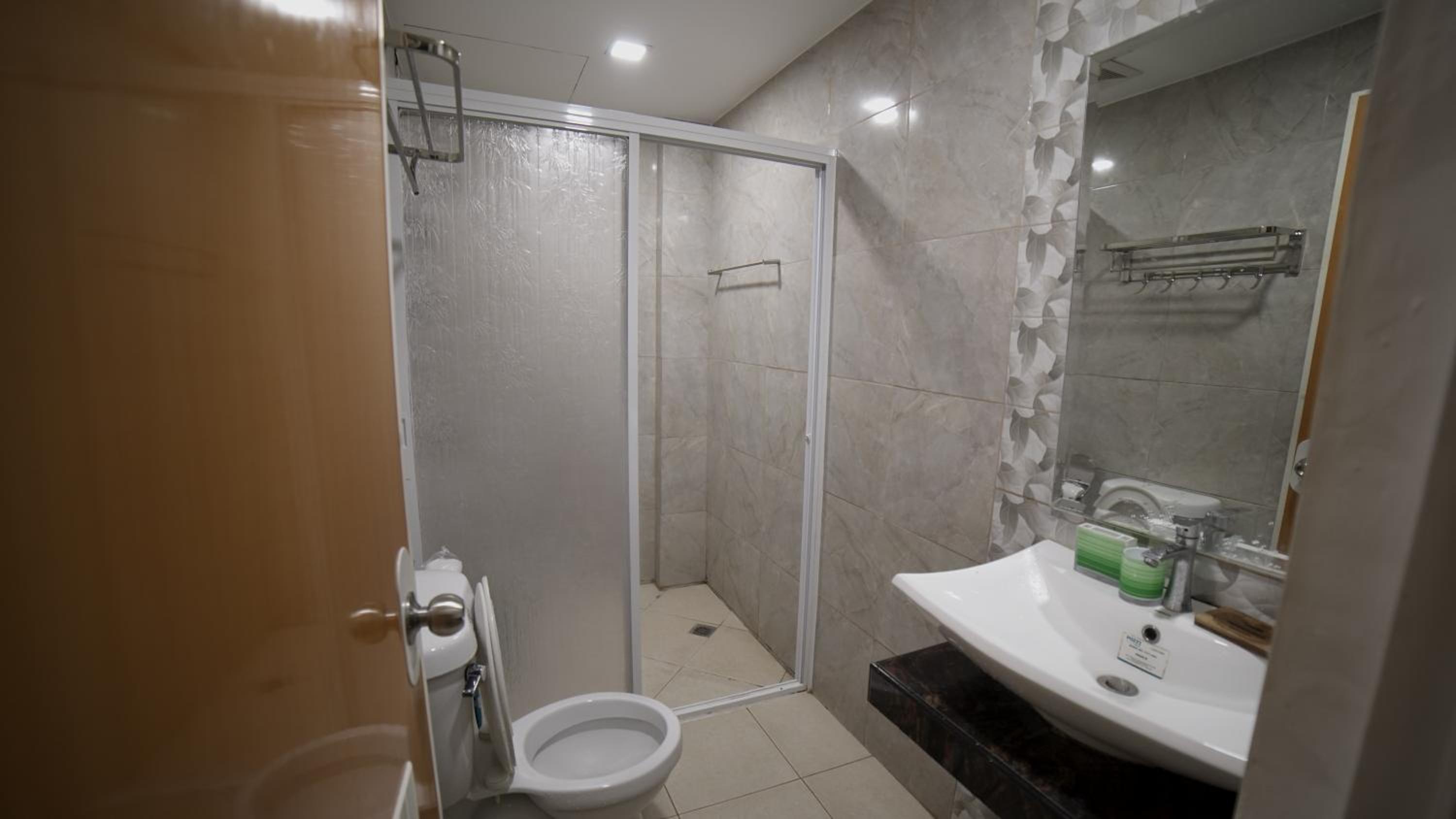 Quadruple Room - Photo 2