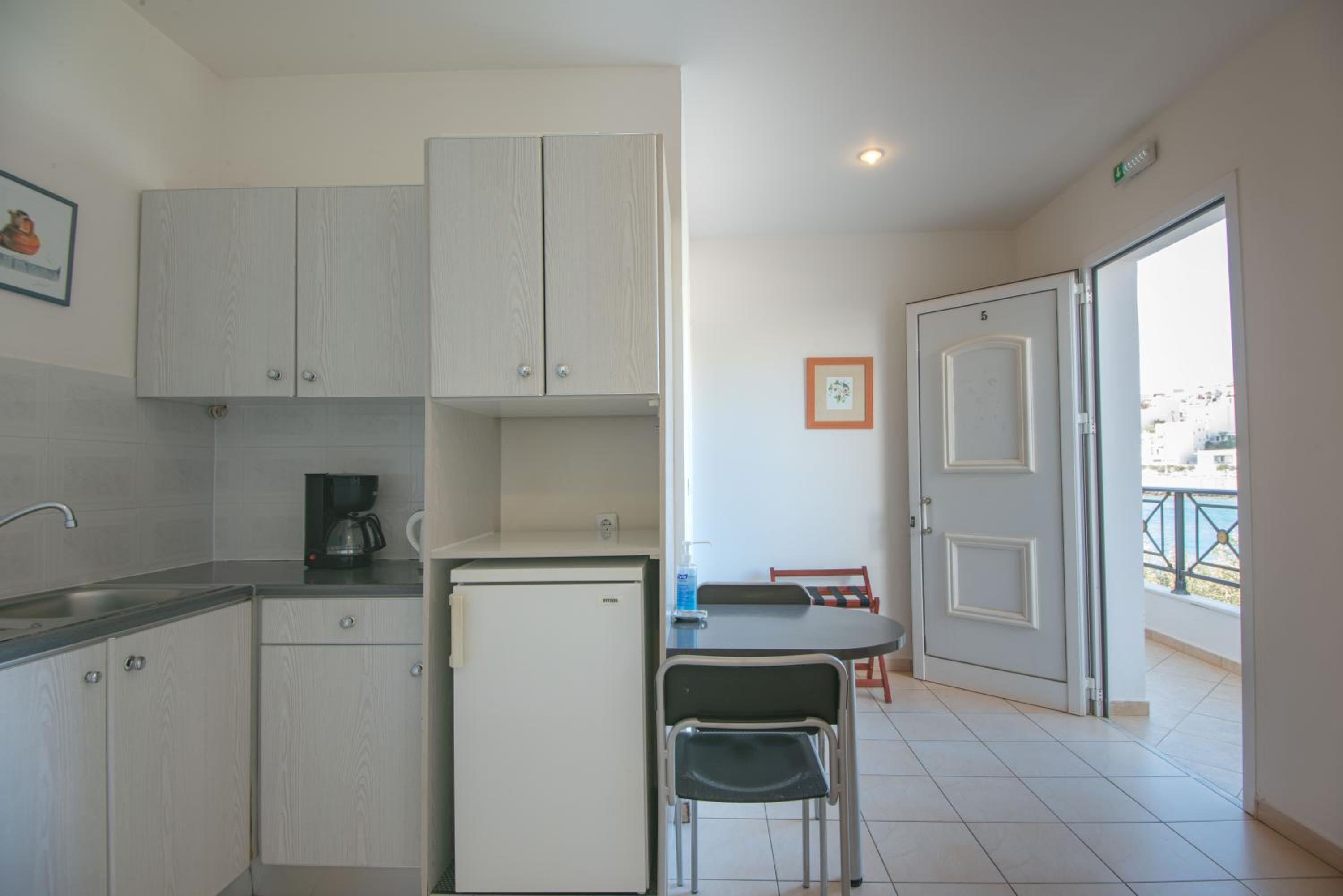 Superior Apartment with Side Sea View  photo 2