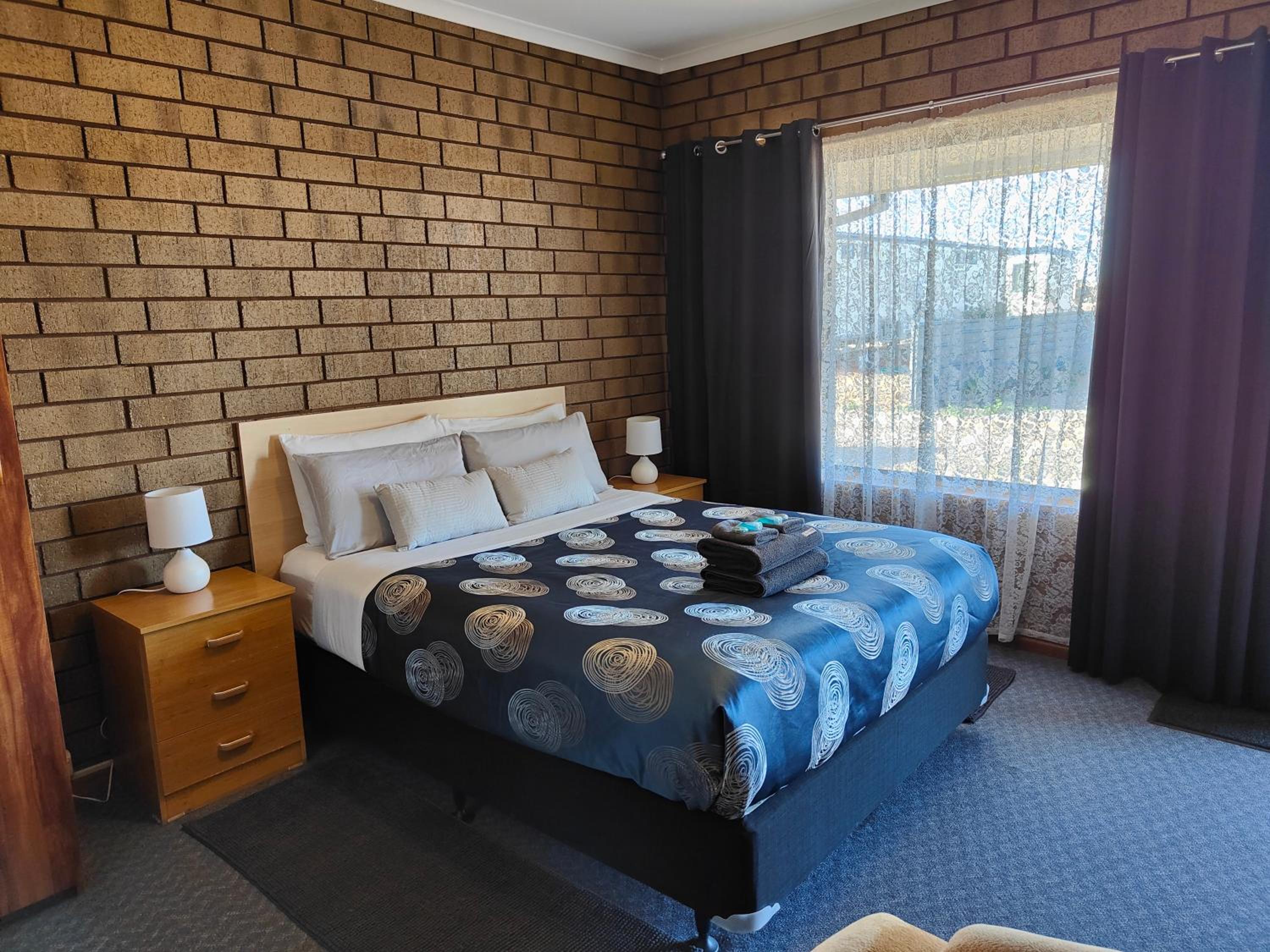 Deluxe Queen Room - Photo 1