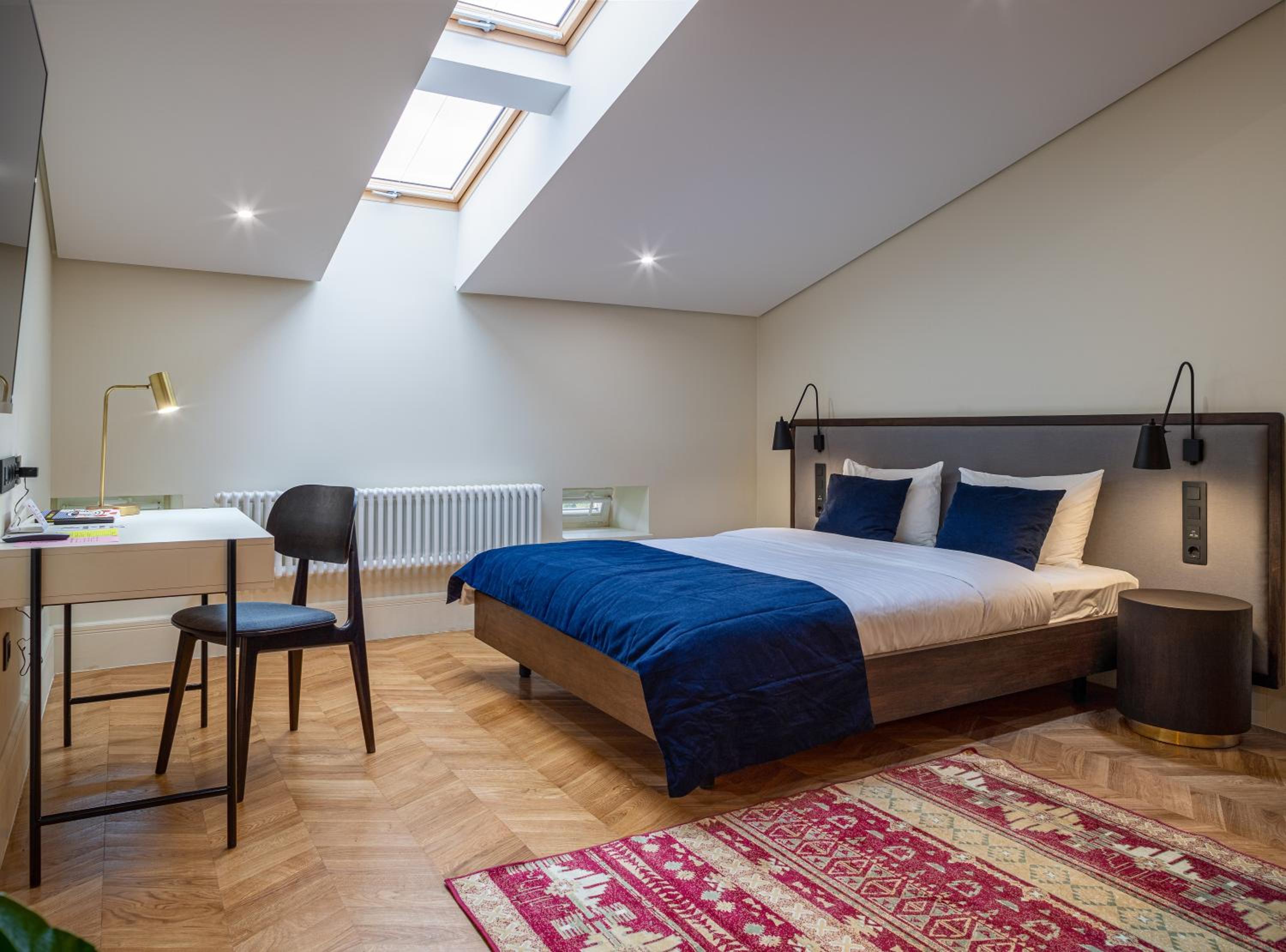 Large Double Room photo 1