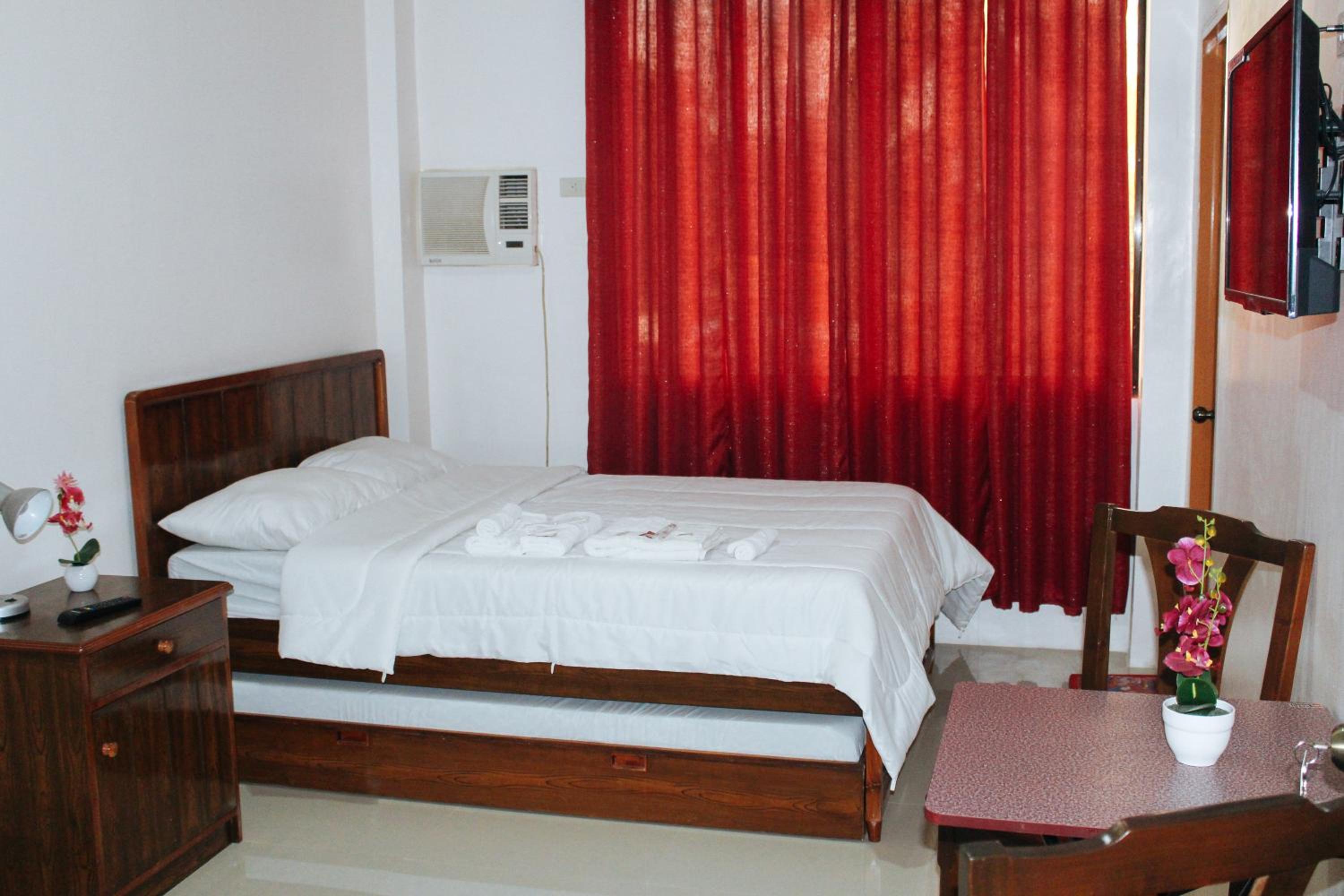Double Room - Photo 5
