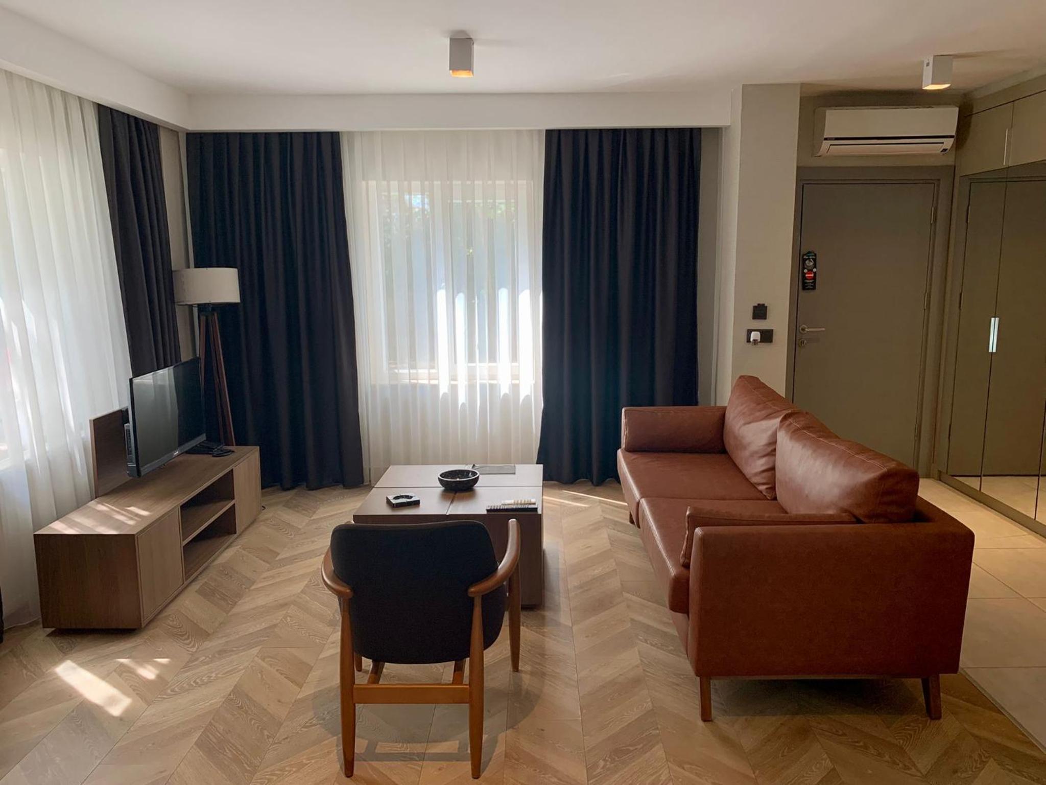 Deluxe Suite photo 1