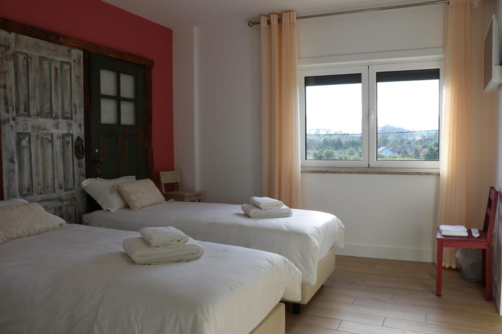 Double Room with Mountain View - Photo 2