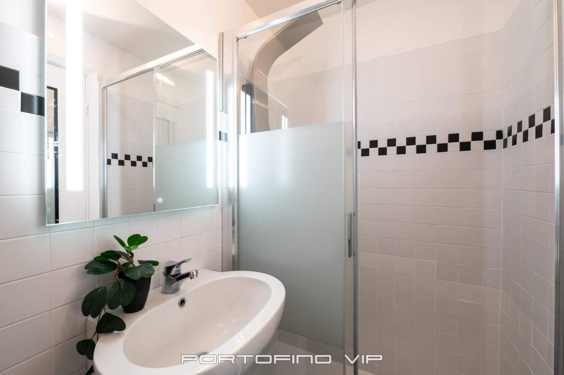 One-Bedroom Apartment - Photo 4