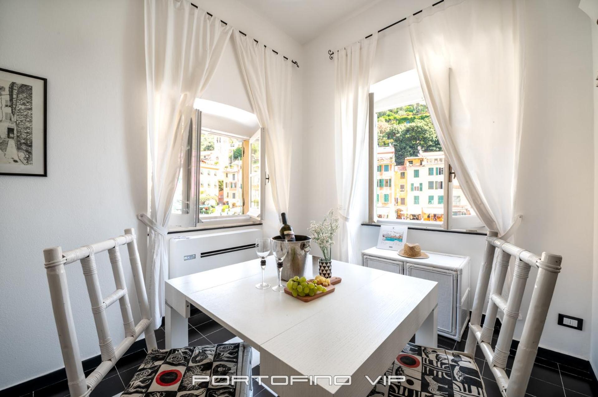 One-Bedroom Apartment - Photo 12