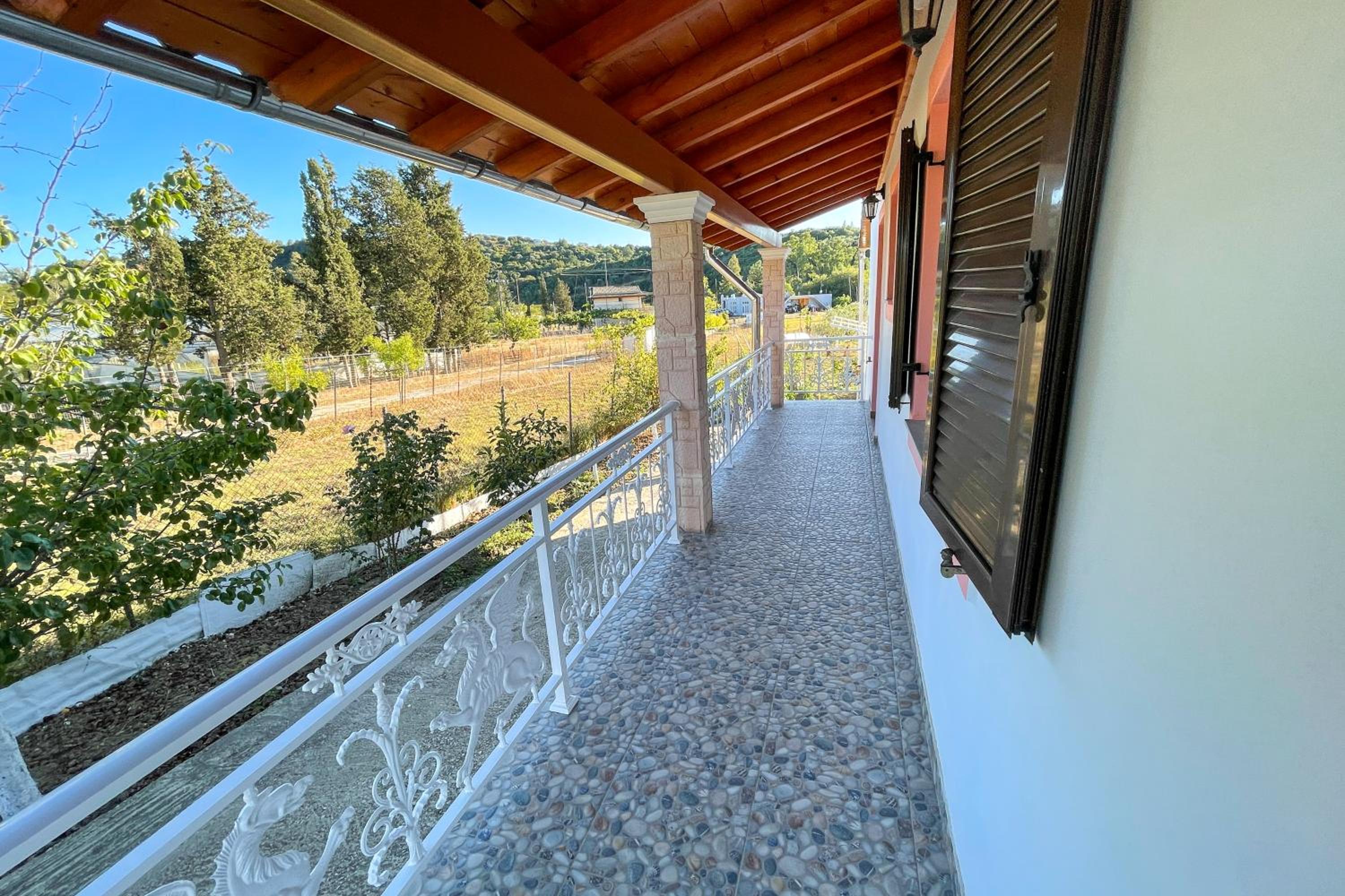 Two-Bedroom House - Photo 46