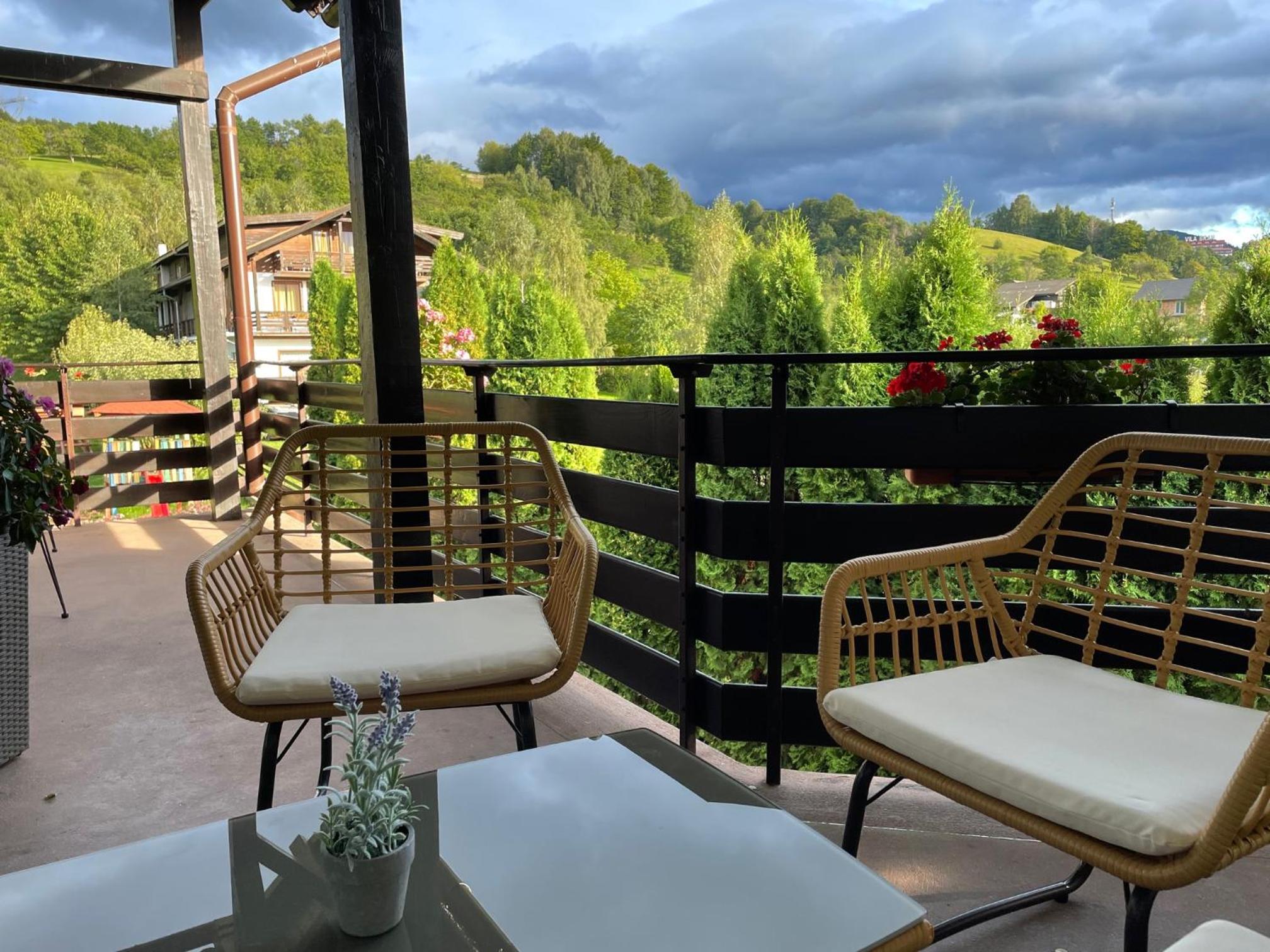 Triple Room with Balcony - Photo 2