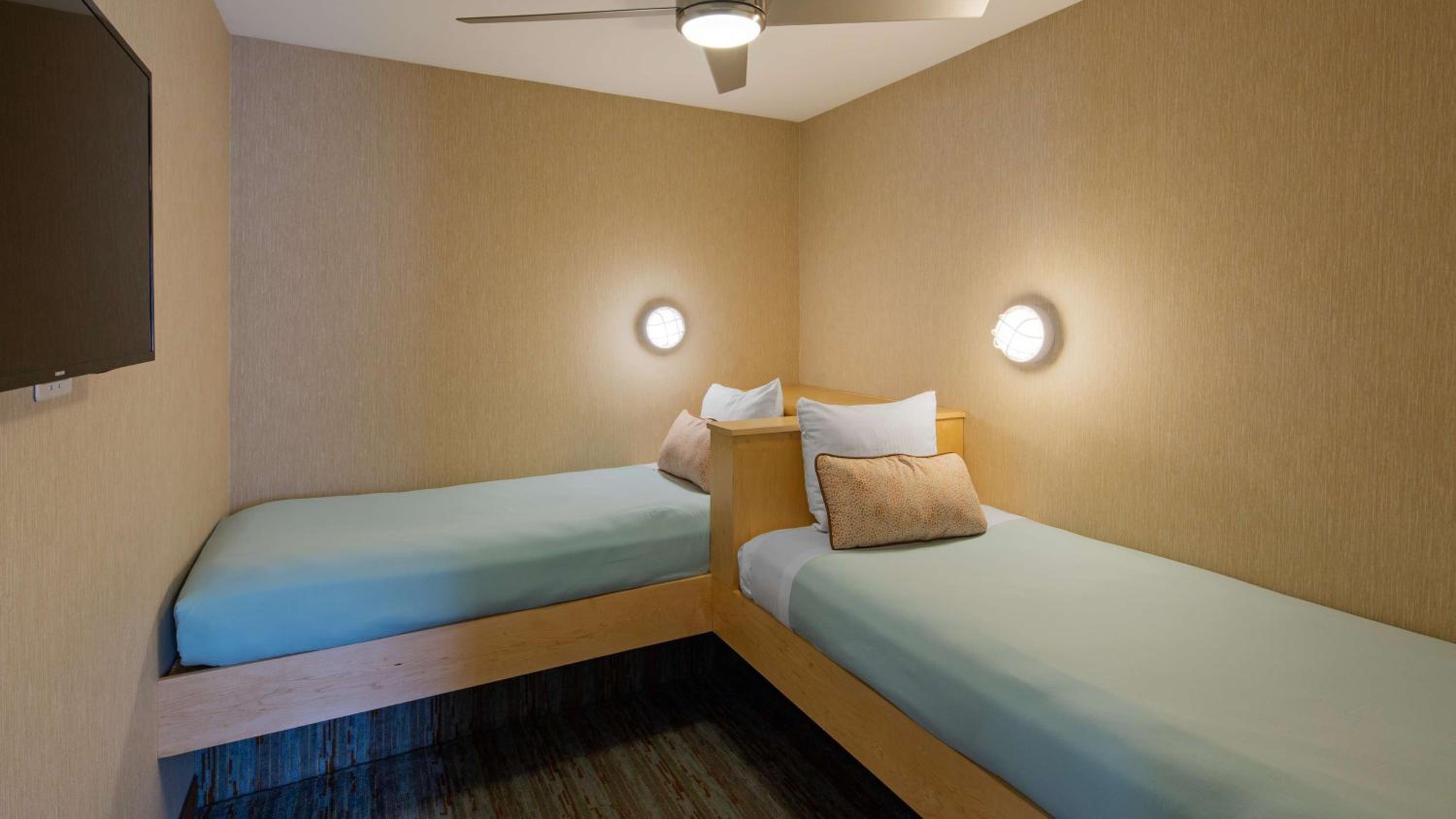Two-Bedroom Suite - Non-Smoking photo 2