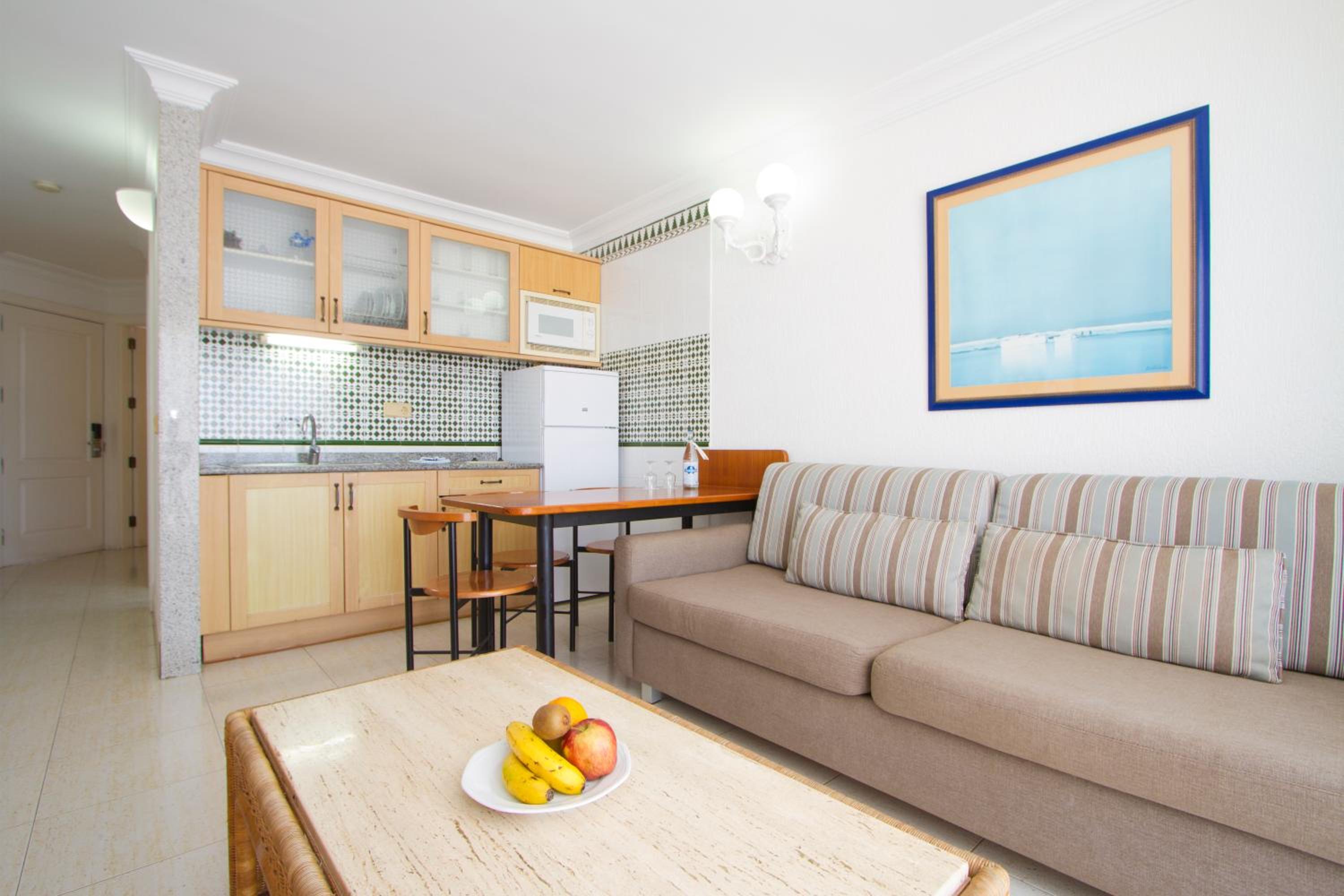One-Bedroom Apartment (2 Adults)