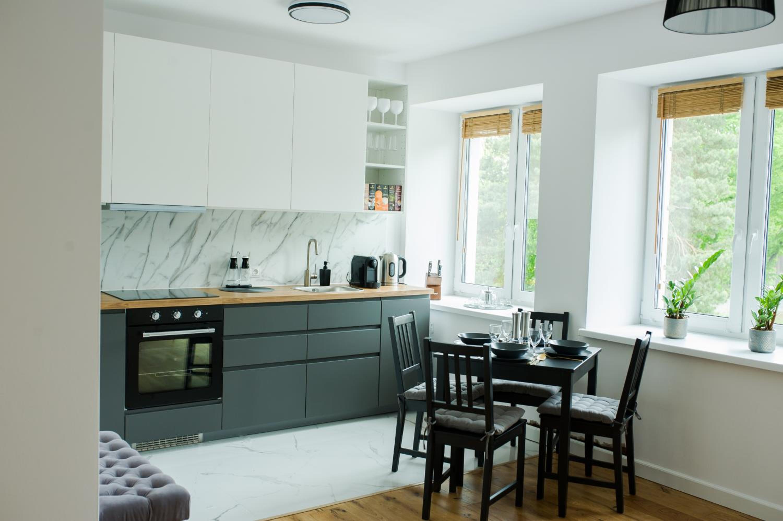 One-Bedroom Apartment - Photo 1