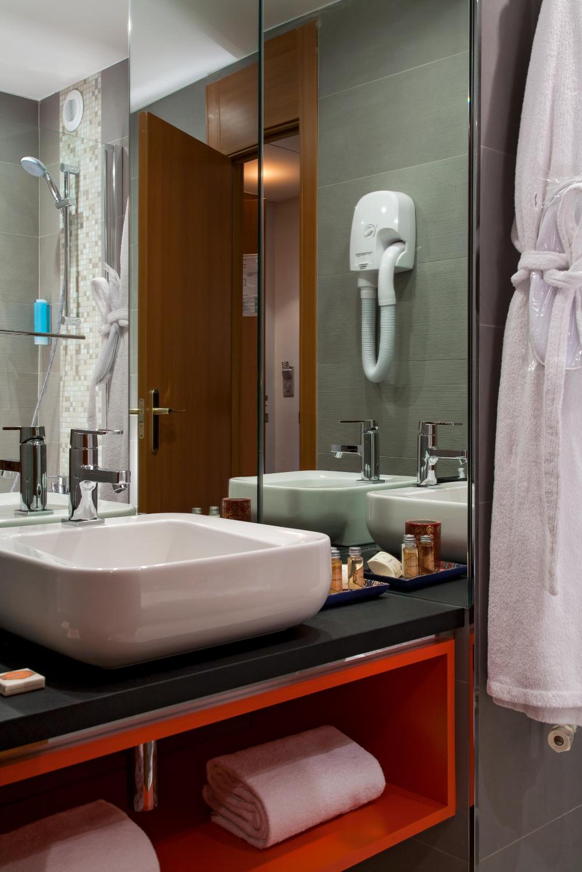 Comfort Twin Room
