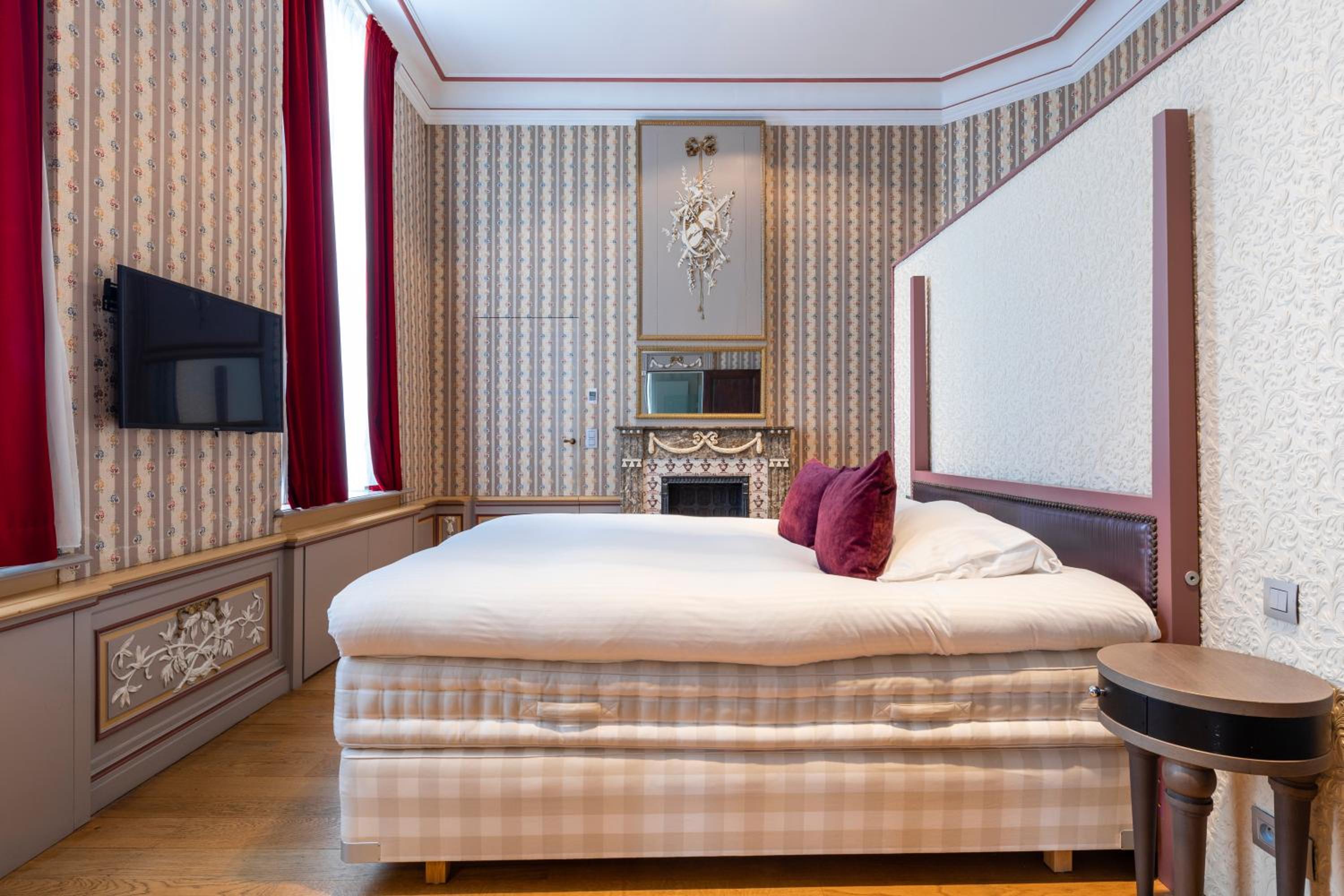 Royal Suite - Photo 1