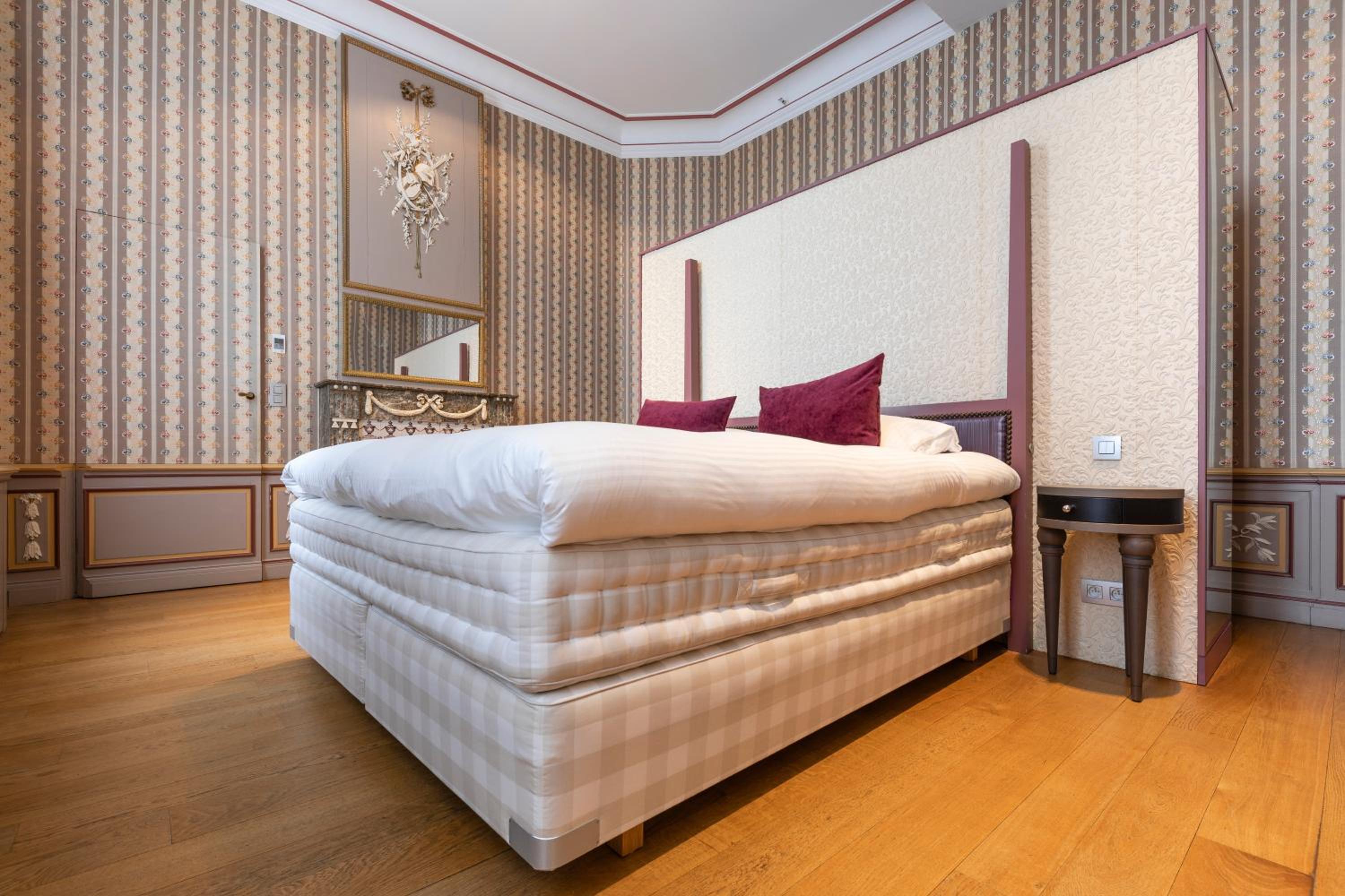 Royal Suite - Photo 4