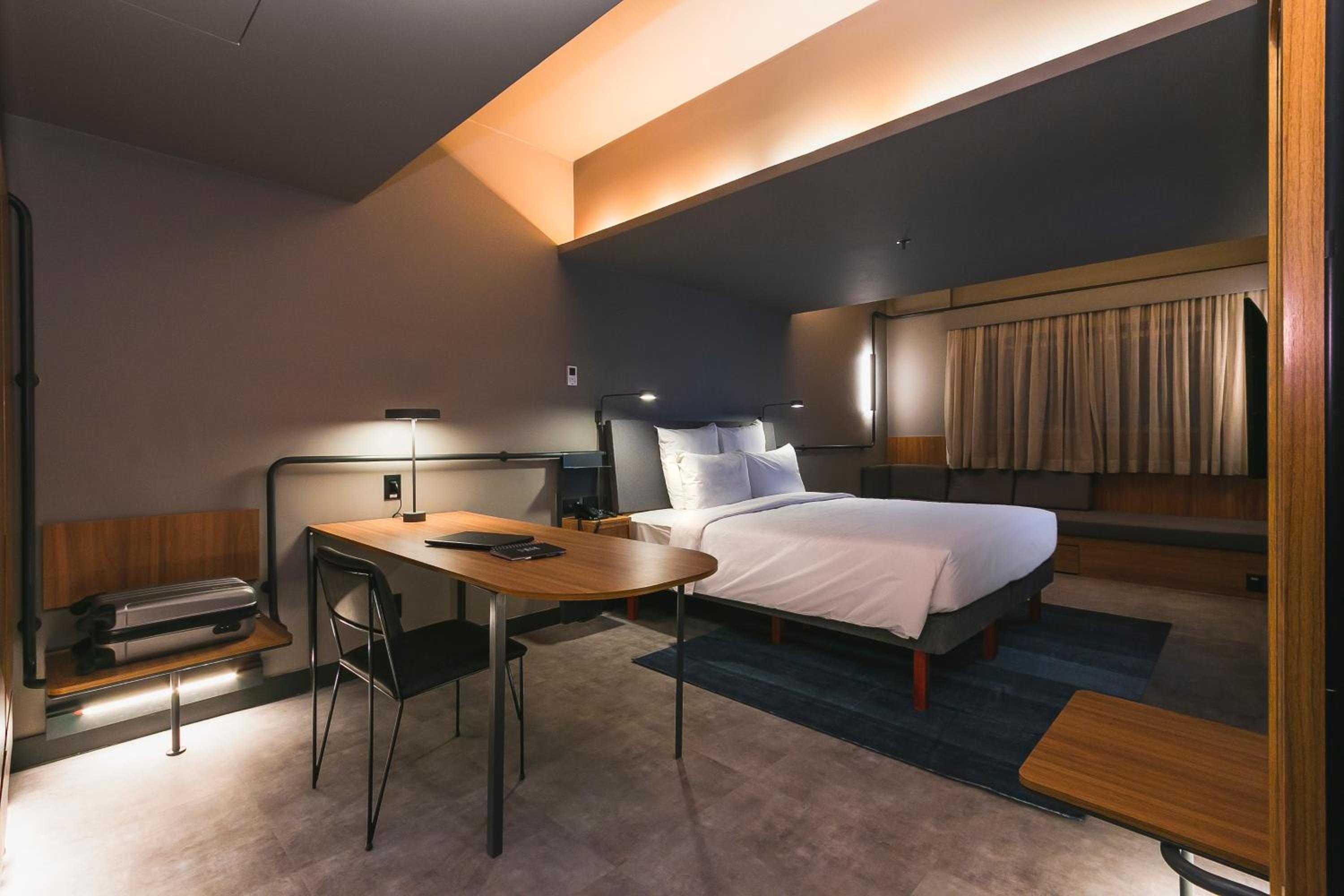 Executive King Room - Photo 4