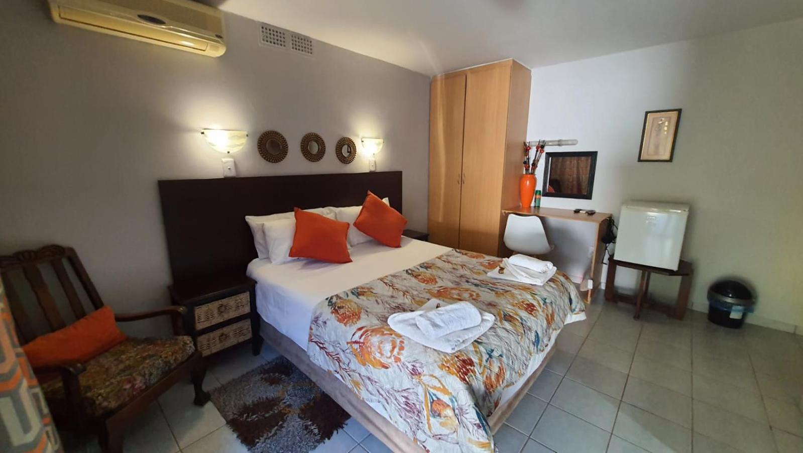 Double Room - Photo 1