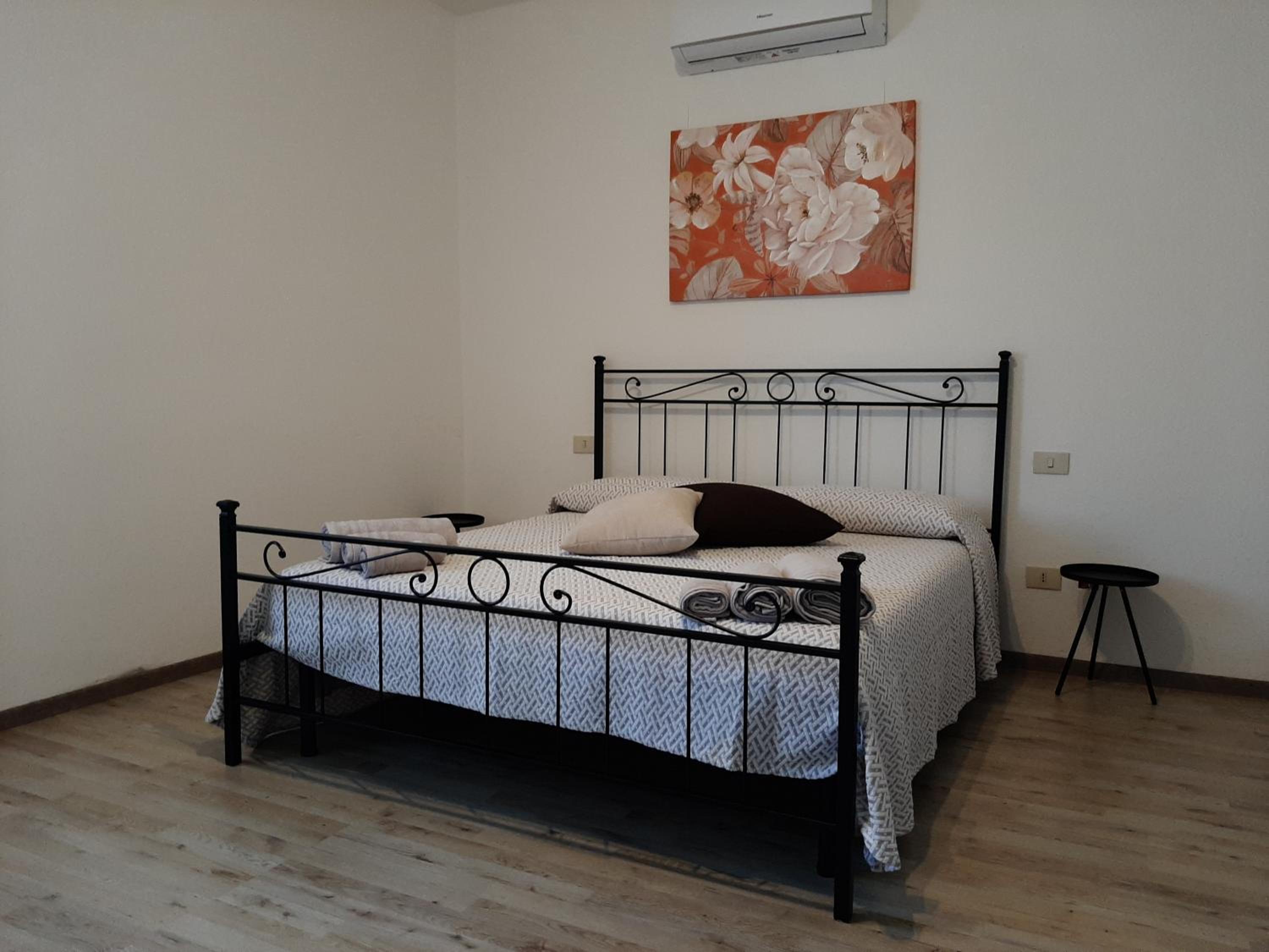 Double Room - Photo 1