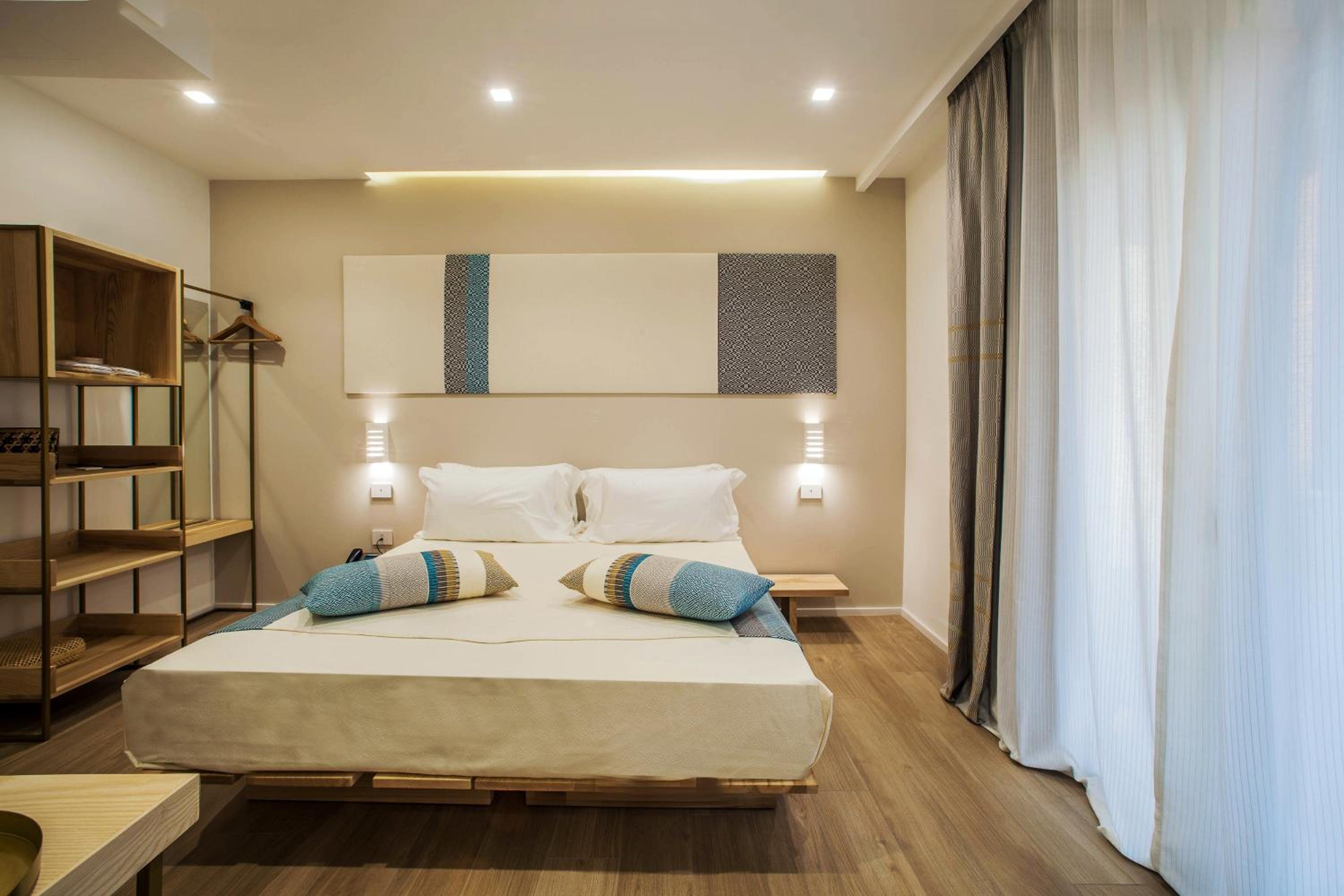 Standard Double Or Twin Room - Photo 2