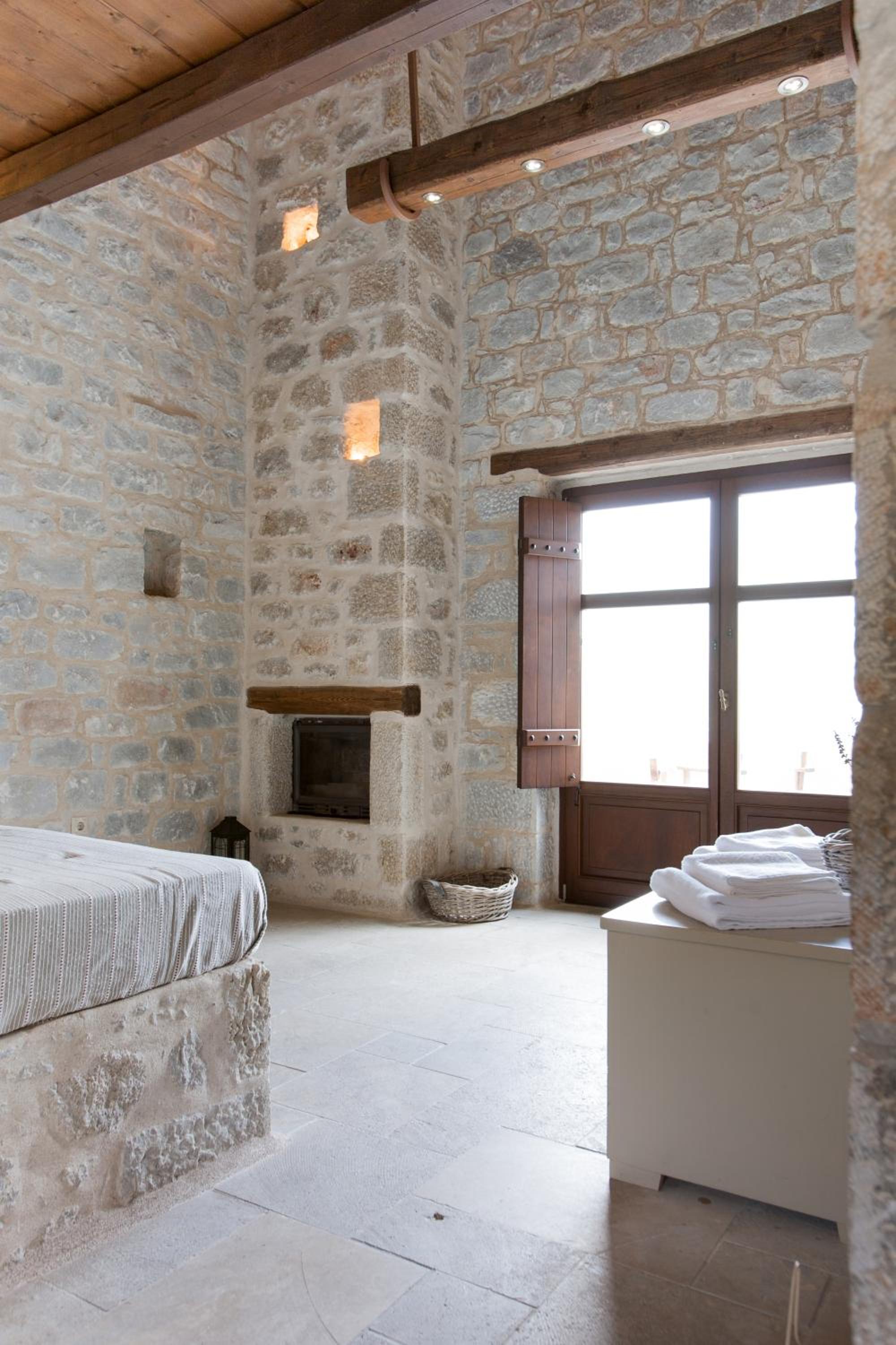 Loft Suite - Photo 1